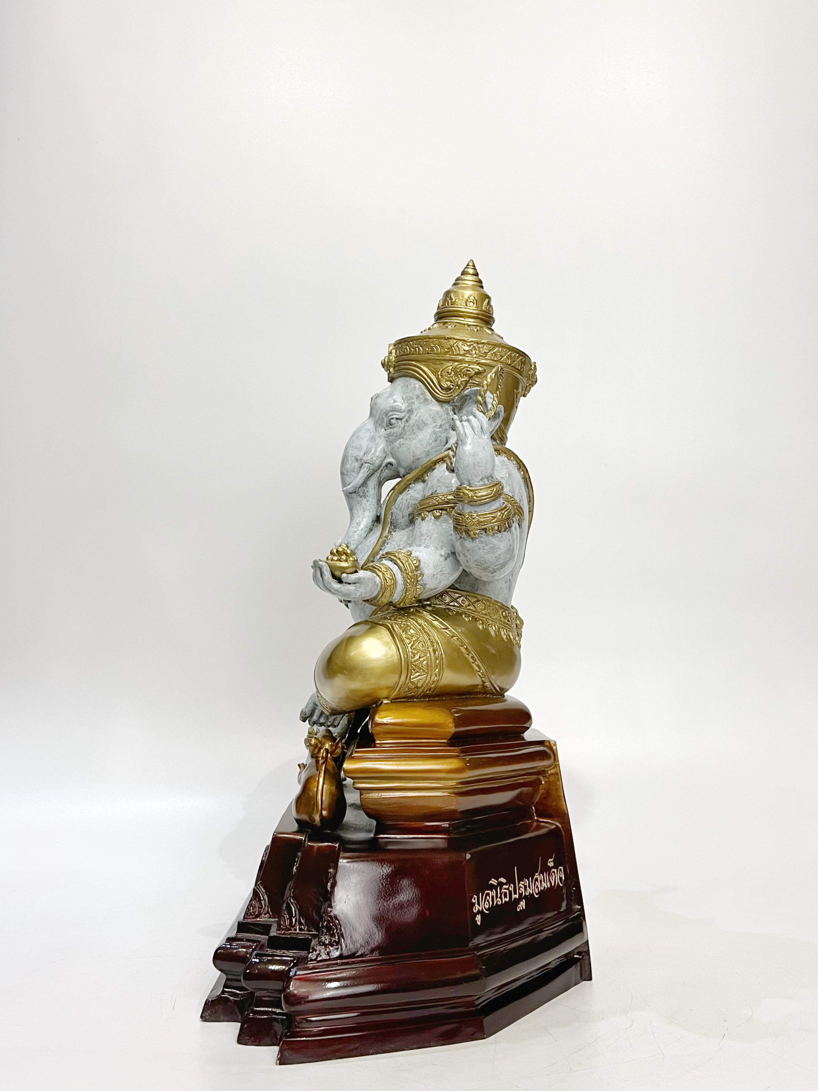 พระพิฆเนศ : พระสิทธิทากายะคณปติ หน้าตัก 9 นิ้ว (หมายเลข 5)