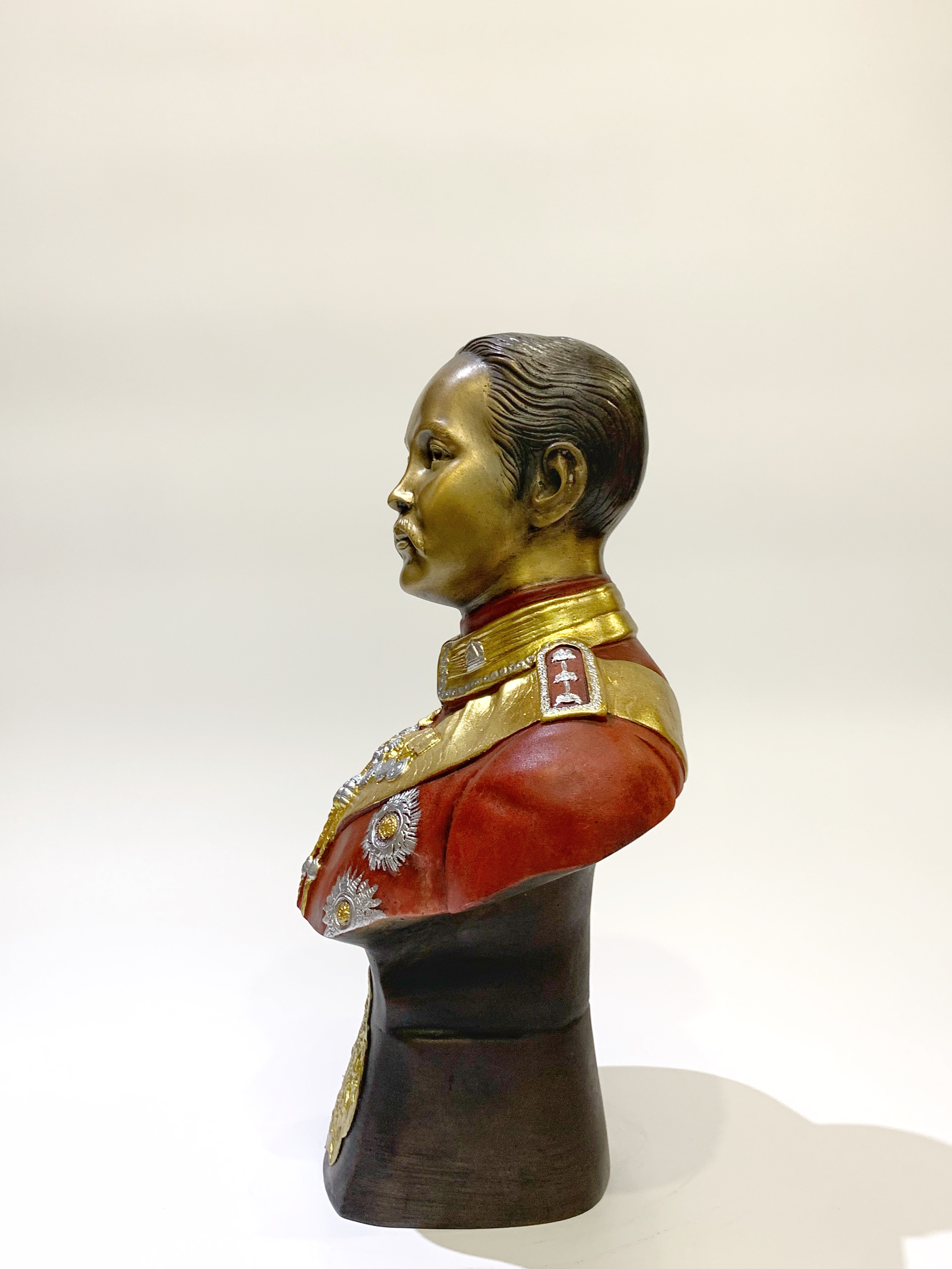 รัชกาลที่ 5 ครึ่งพระองค์ (ตราแผ่นดิน)