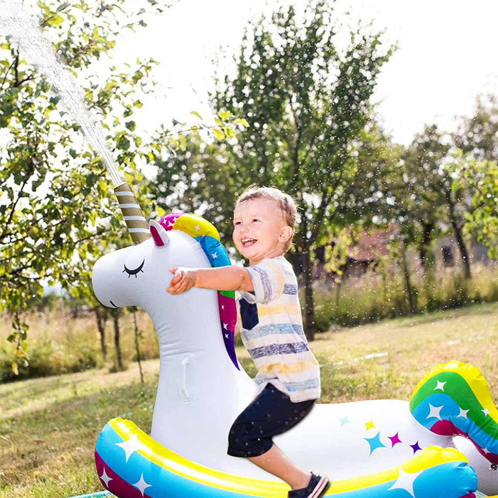 แพเป่าลมรูปยูนิคอร์นสำหรับเด็ก พร้อมสปริงเกอร์พ่นน้ำได้ Inflatable Unicorn Pool Float for Kids with Sprinklers