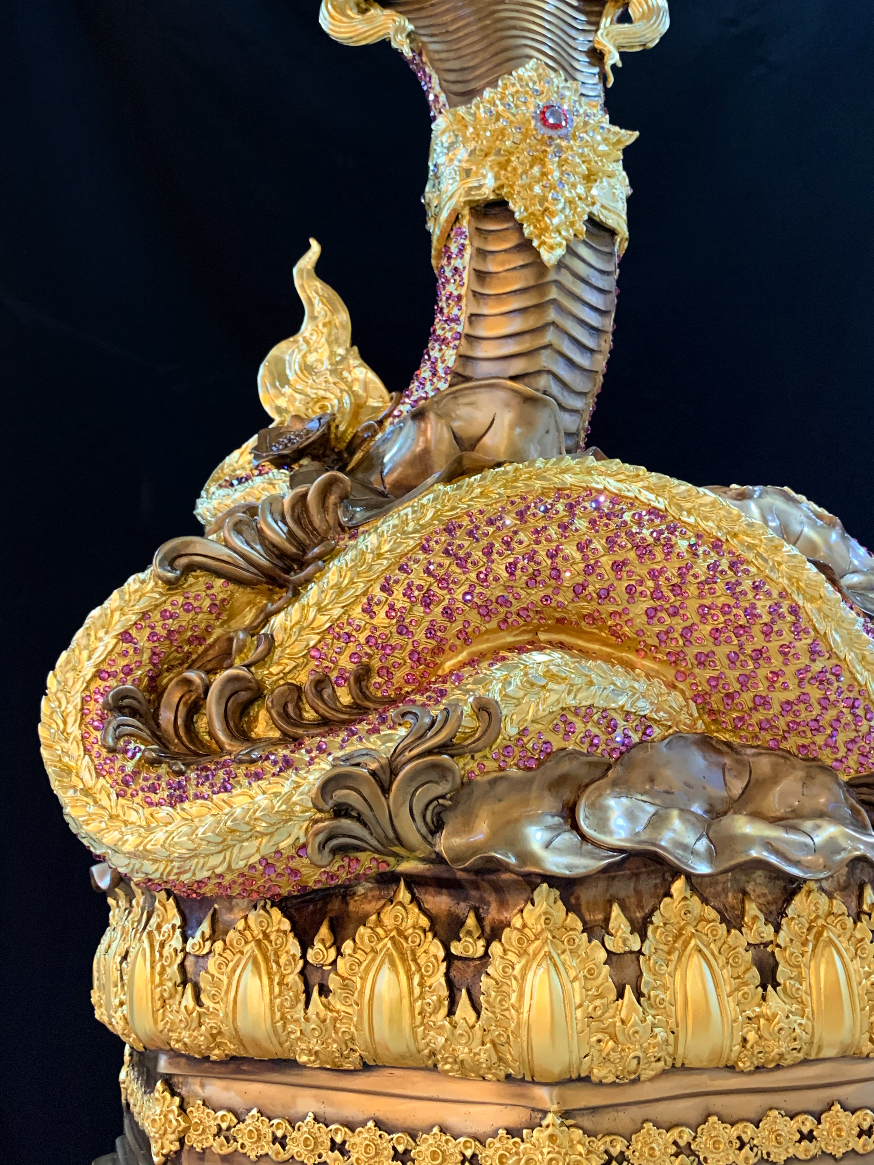 พญานาค สูง 149 cm.