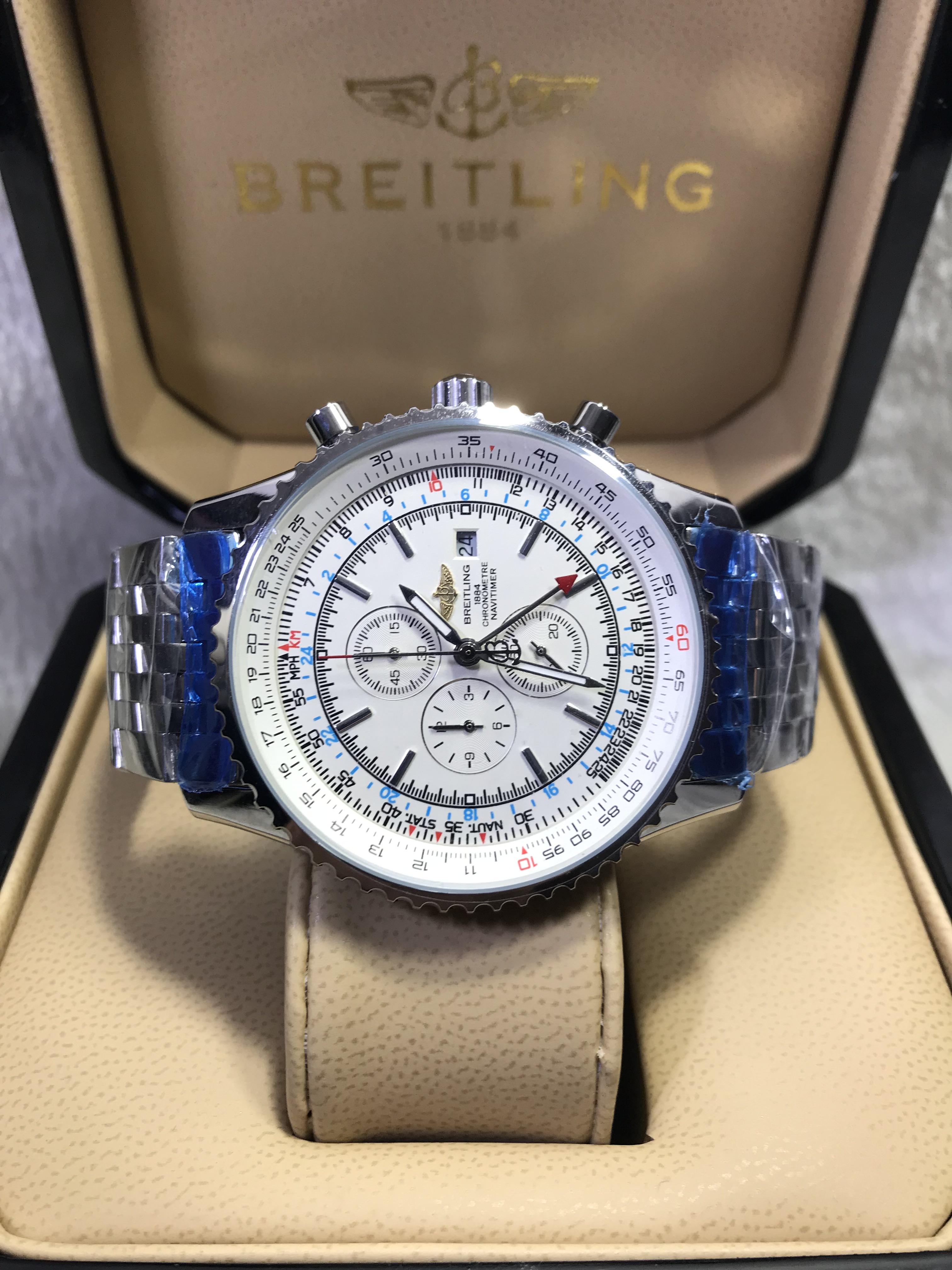 Breitling Navitimer