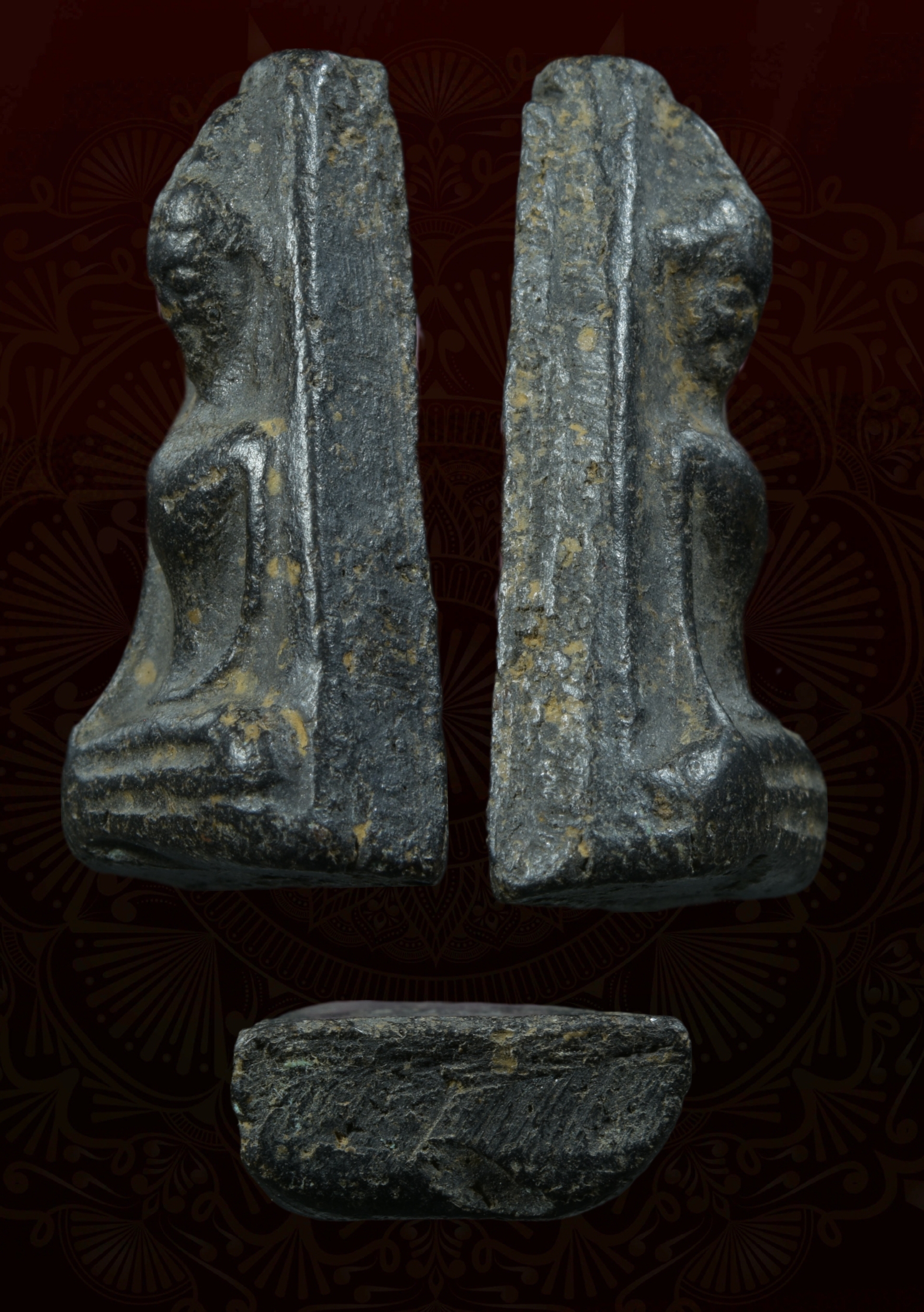 พระผงสุพรรณ เนื้อดำ(เนื้อดิน)