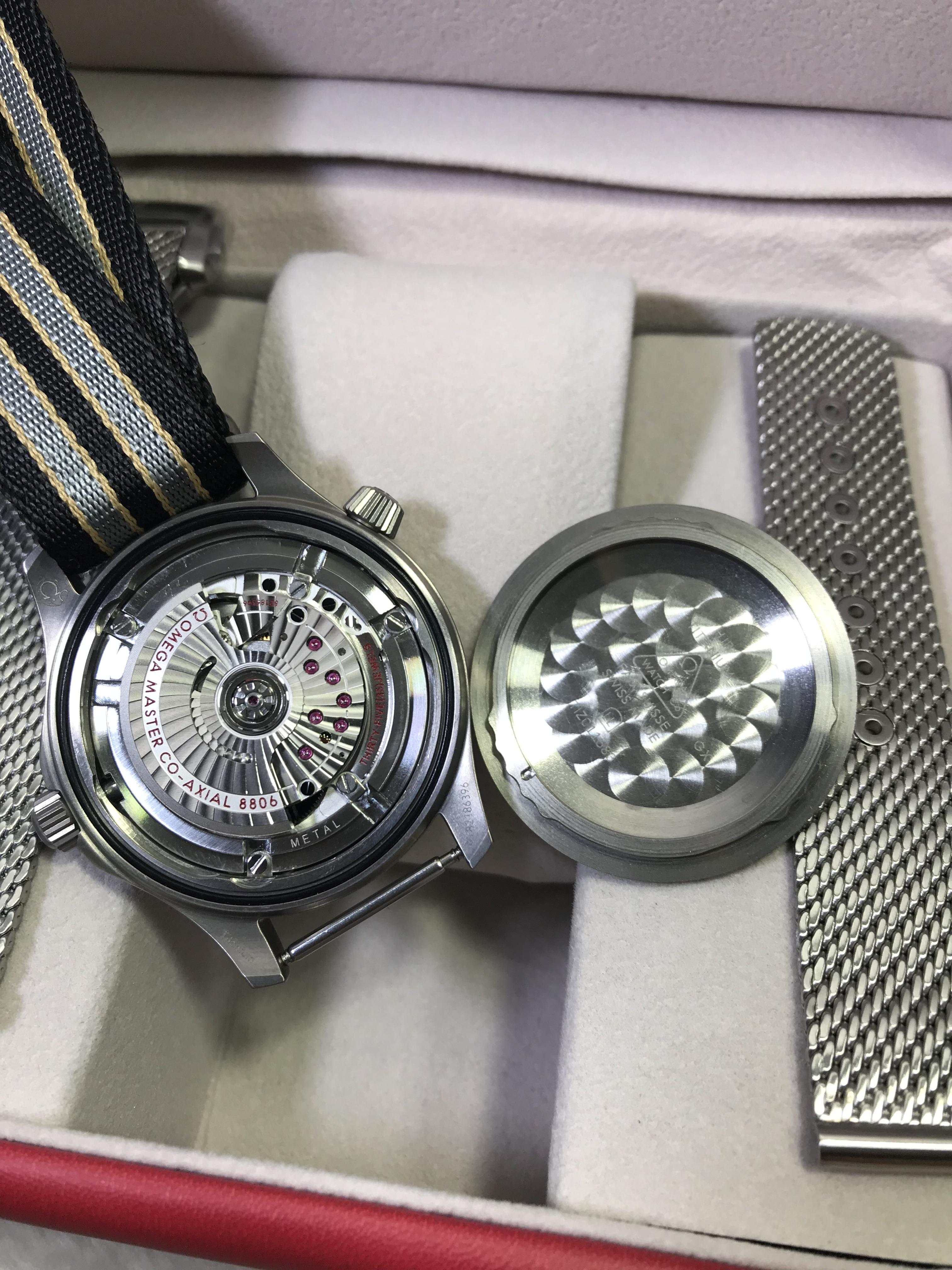 Omega Seamaster Diver 300M 007 Edition