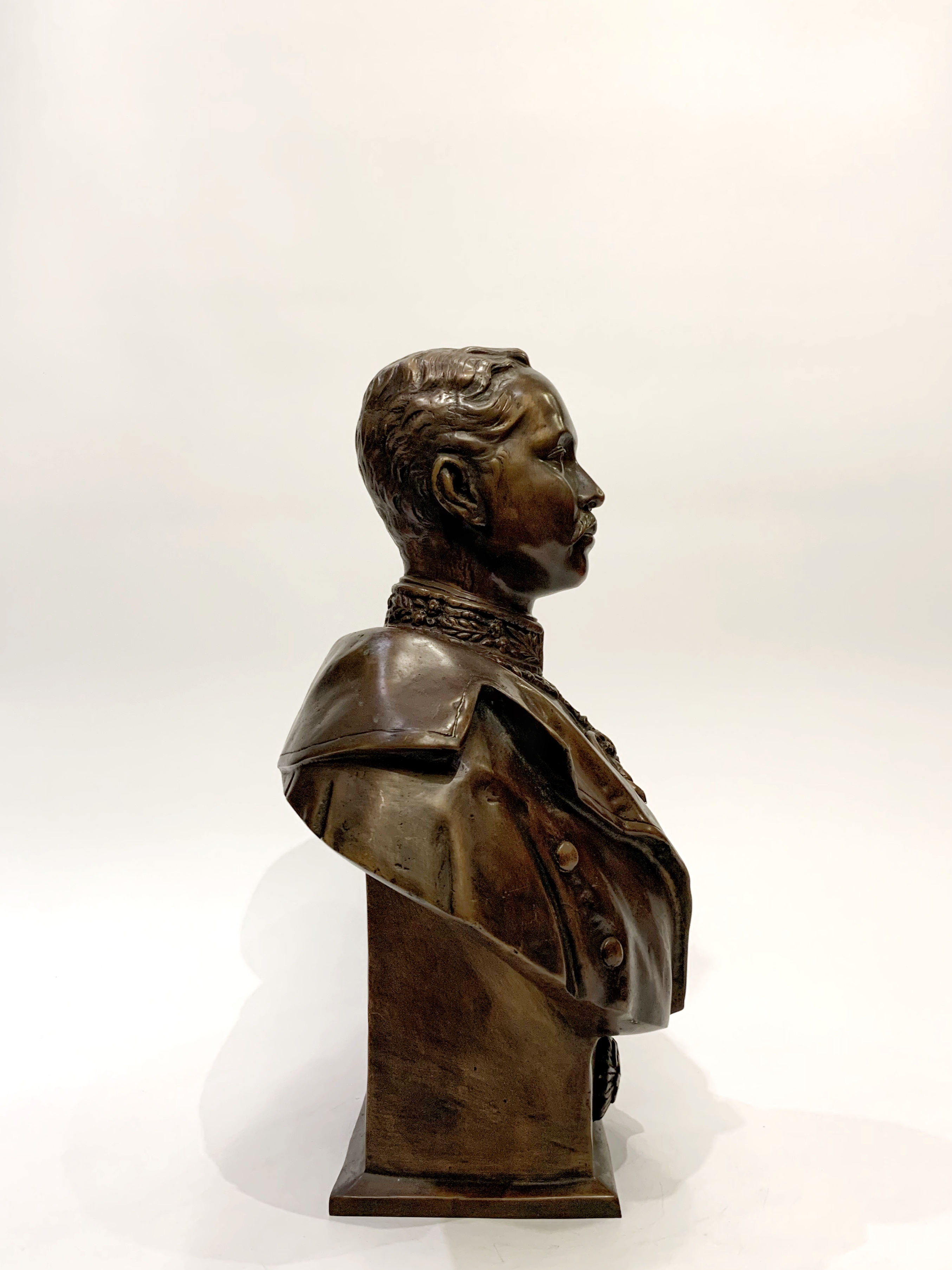 รัชกาลที่ 5 ครึ่งพระองค์