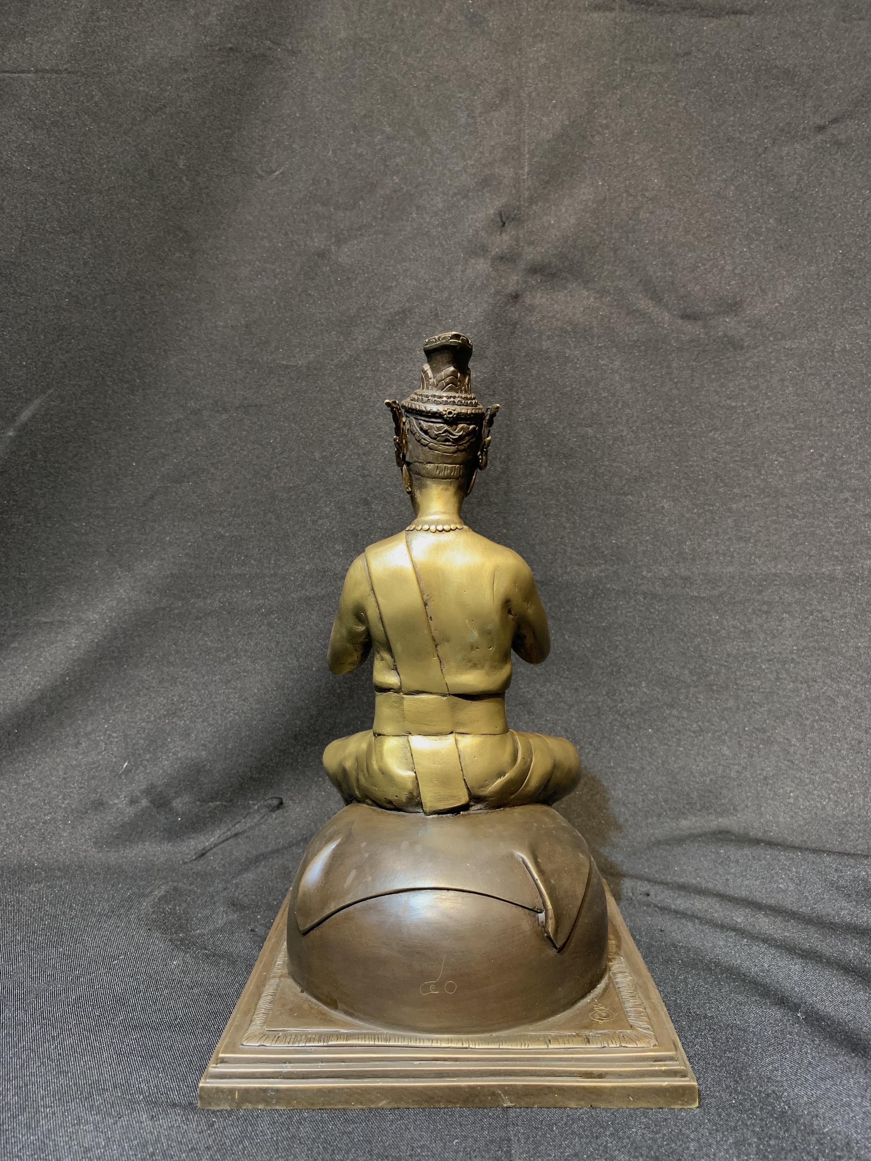 รูปเคารพครู (ตัวแทนครูทุกแขนง)