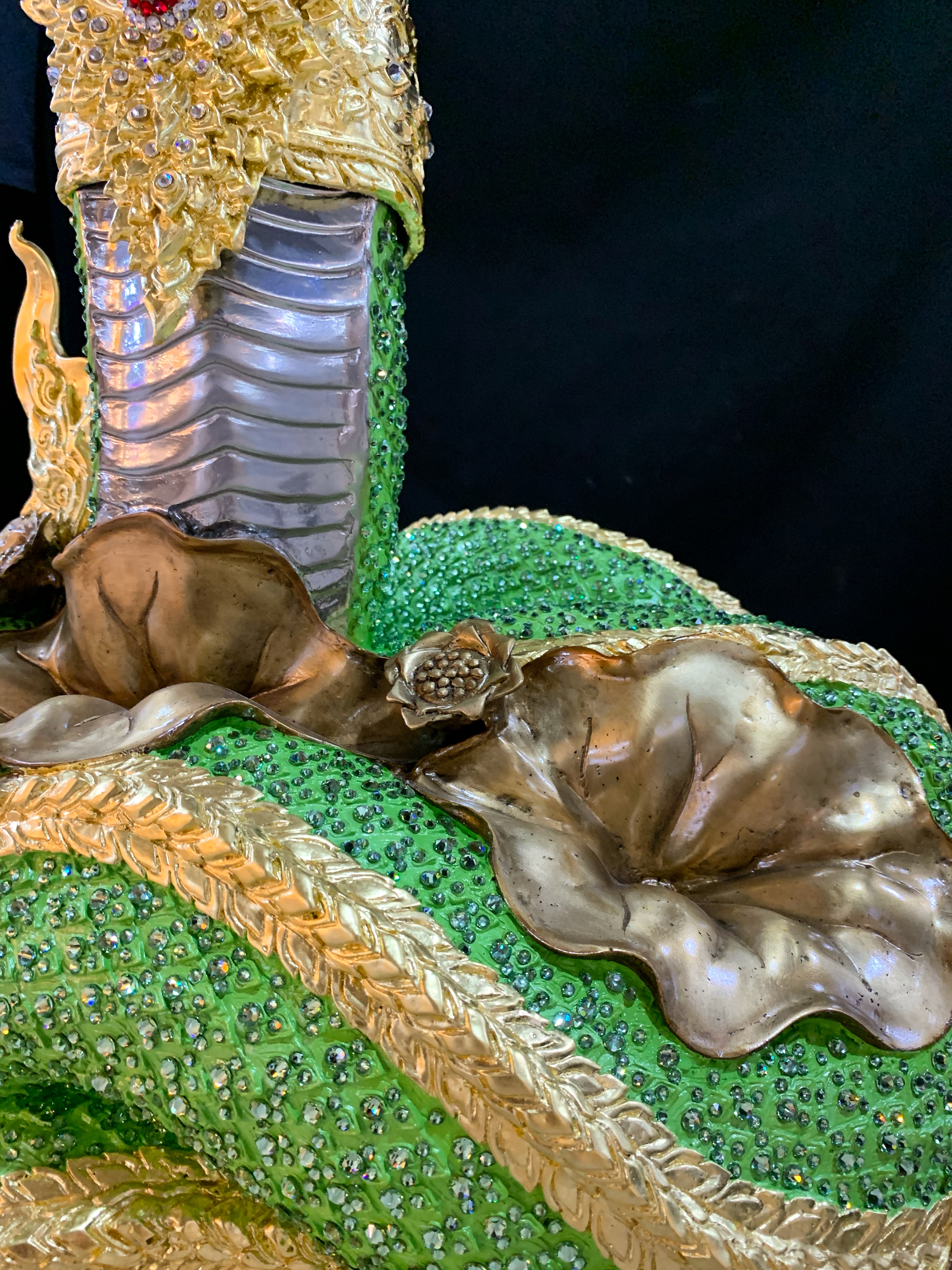 พญานาค สูง 149 cm.