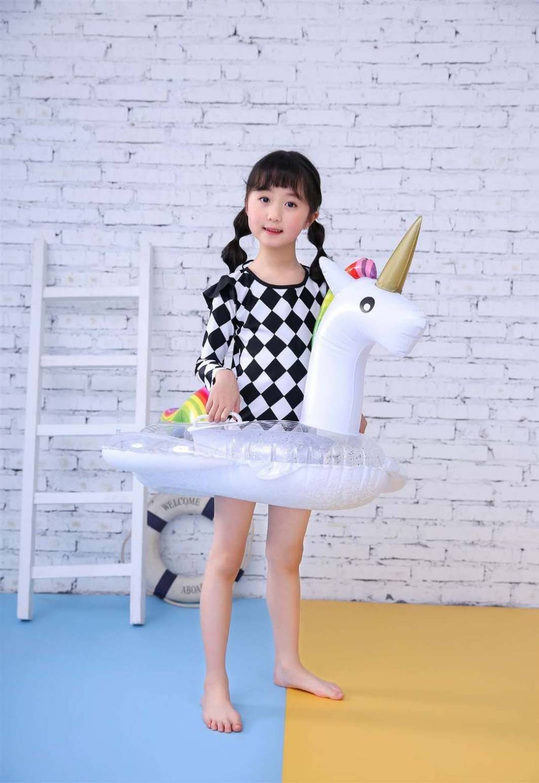 ห่วงยางยูนิคอร์น กลิตเตอร์ สำหรับเด็ก 6 เดือน-6 ปี Inflatable Baby Unicorn 6 months-6 years Pool Float