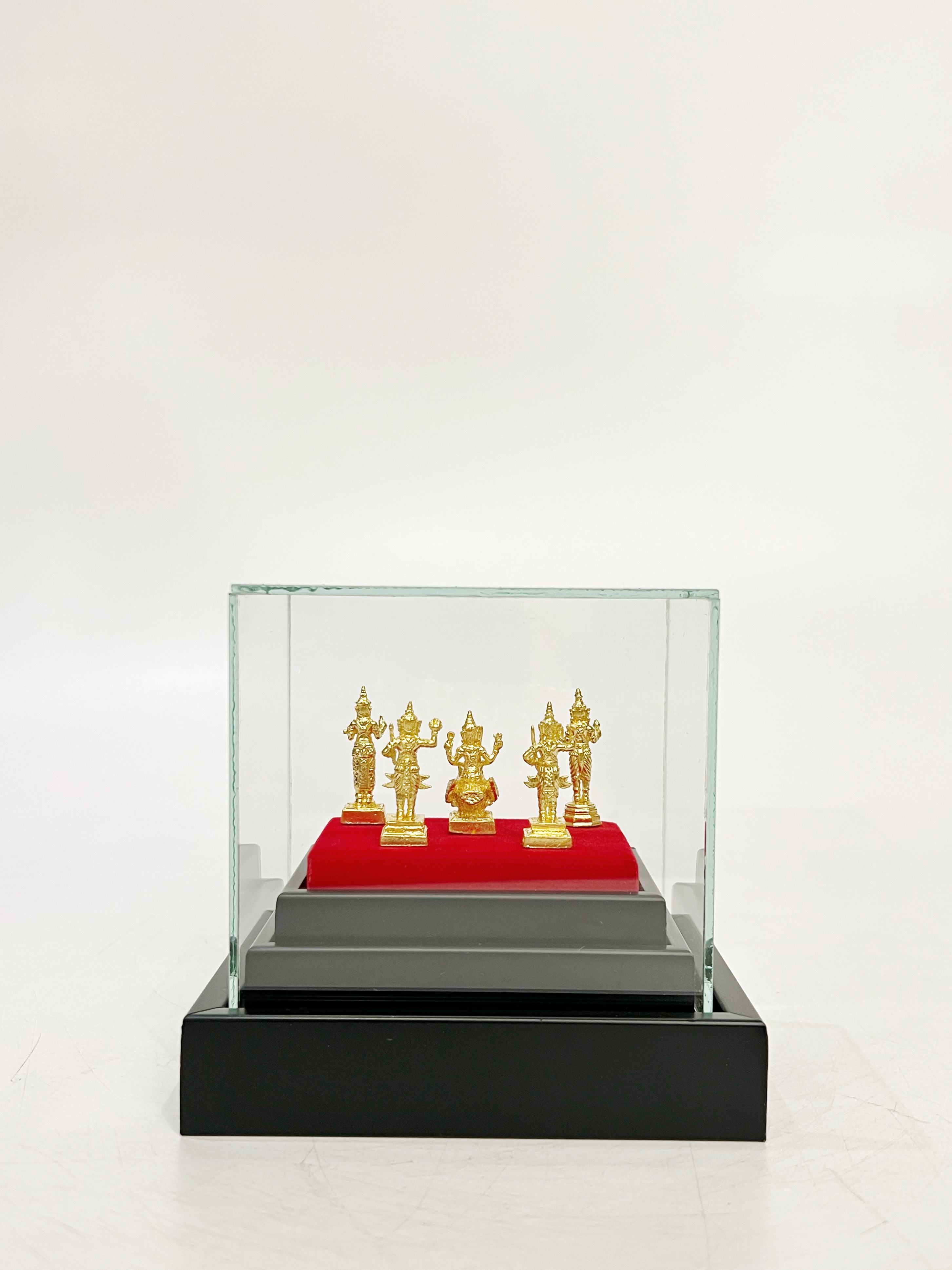 ชุด องค์เทพารักษ์ศักดิ์สิทธิ์ ศาลหลักเมืองกรุงเทพมหานคร