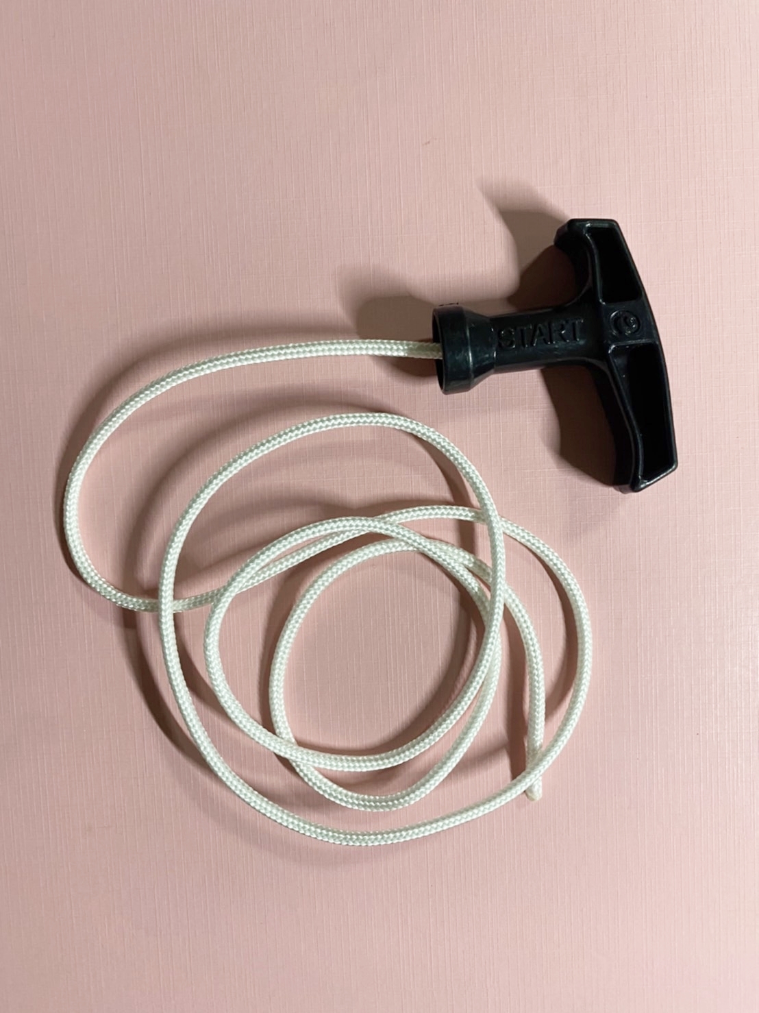 มือดึงสตาร์ทเครื่องตัดหญ้า+เชือกขนาด 3 มิล ยาว 1เมตร