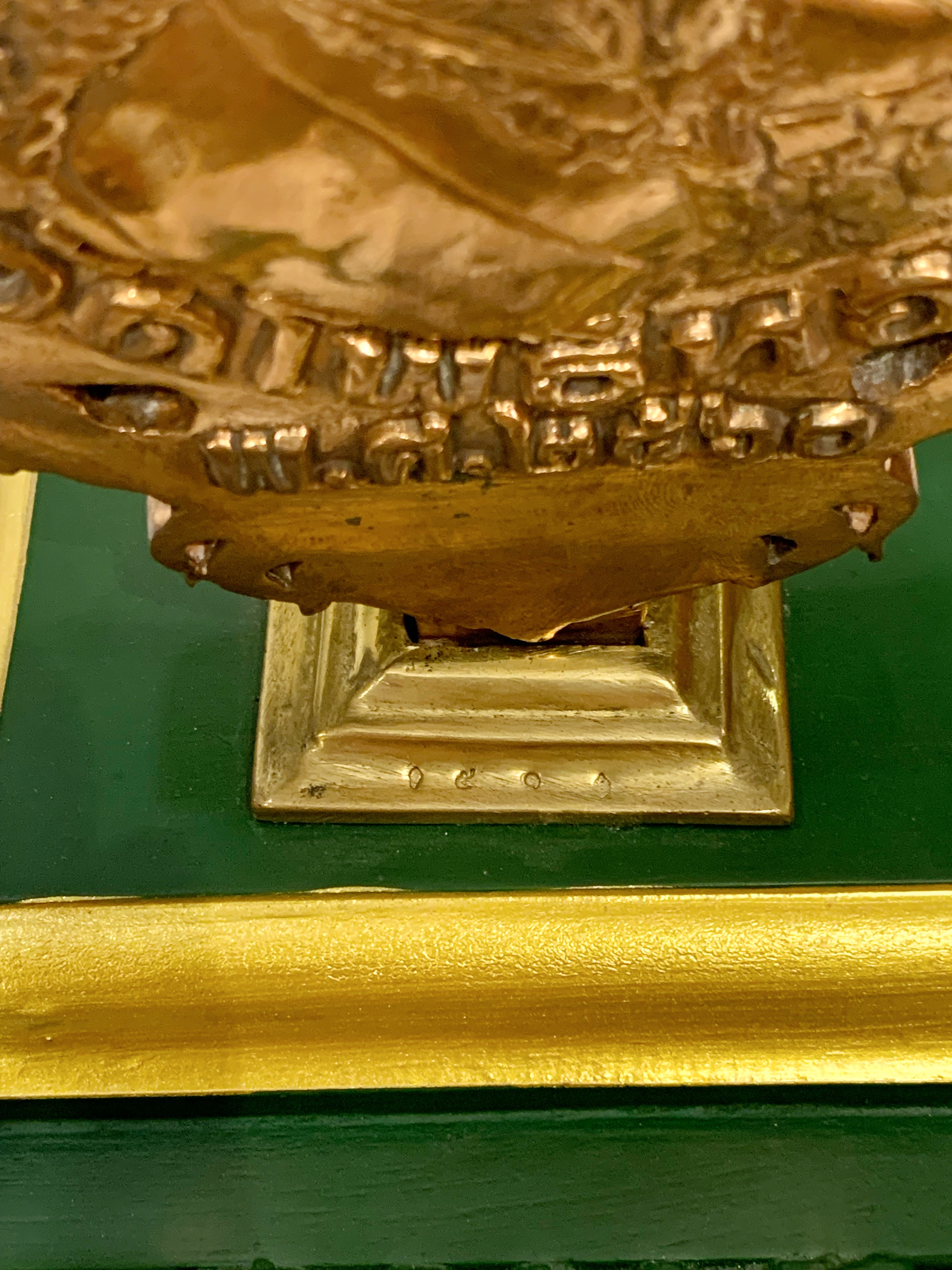 พญาครุฑองค์บูชา รุ่น เปิดขุมทรัพย์