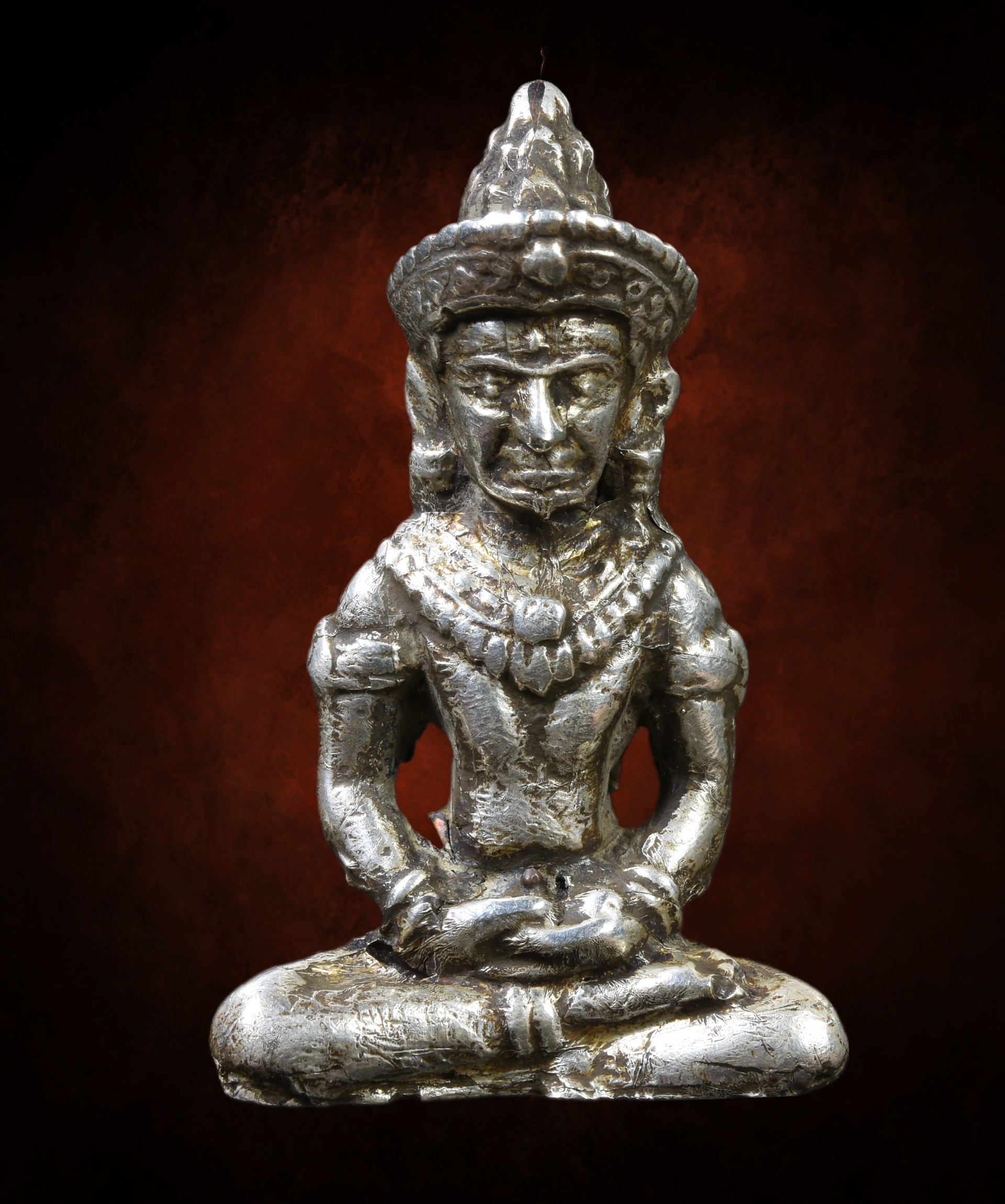 พระร่วงนั่งหมาวกขีโบ เนื้อว่าน บุเงิน