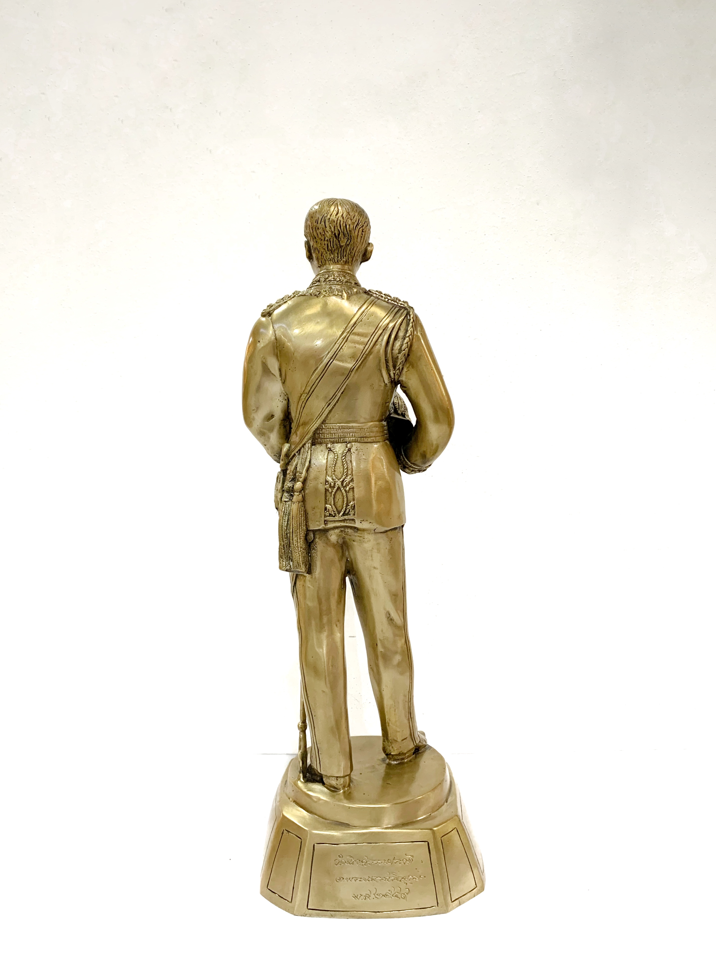 รัชกาลที่ 5 หน้าตัก 9 นิ้ว