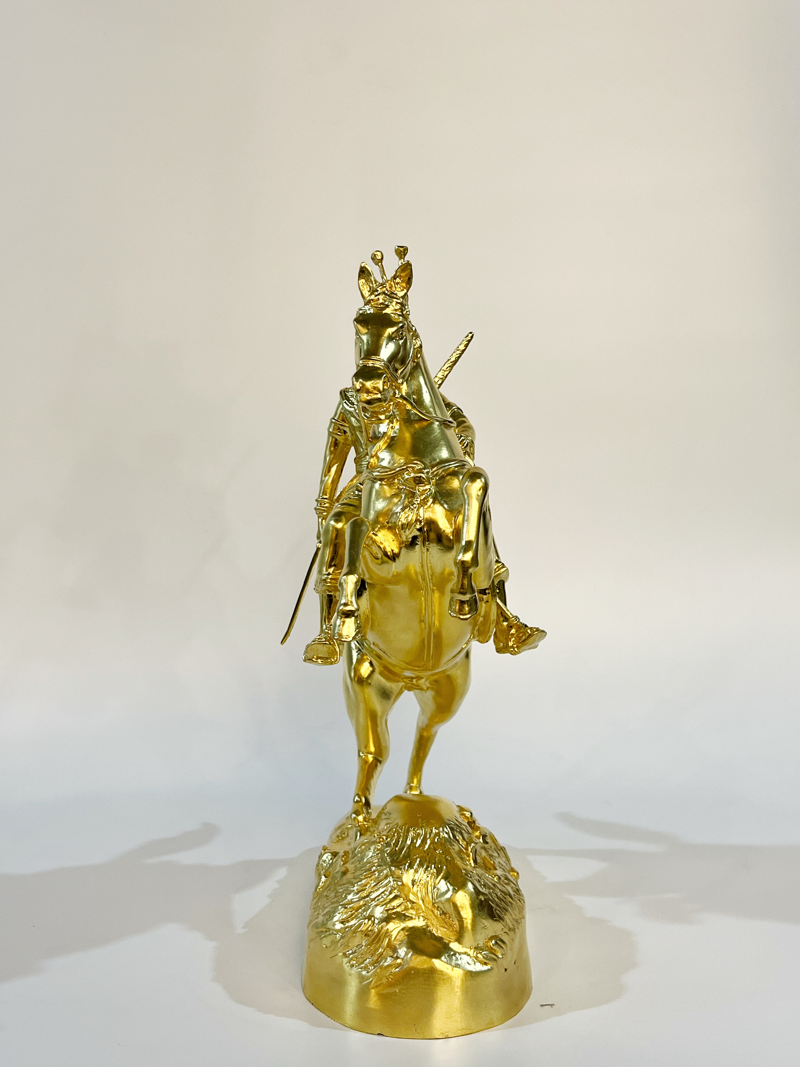 พระนเรศวรมหาราชทรงม้าศึก