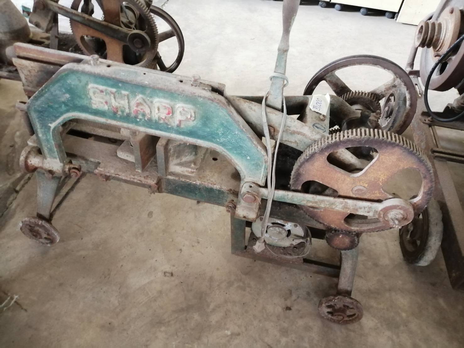 SHARP เลื่อย