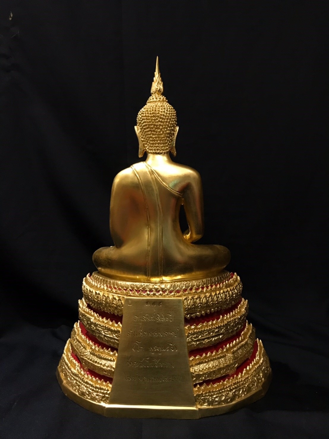 พระประธานยิ้มรับฟ้า หน้าตัก 9 นิ้ว