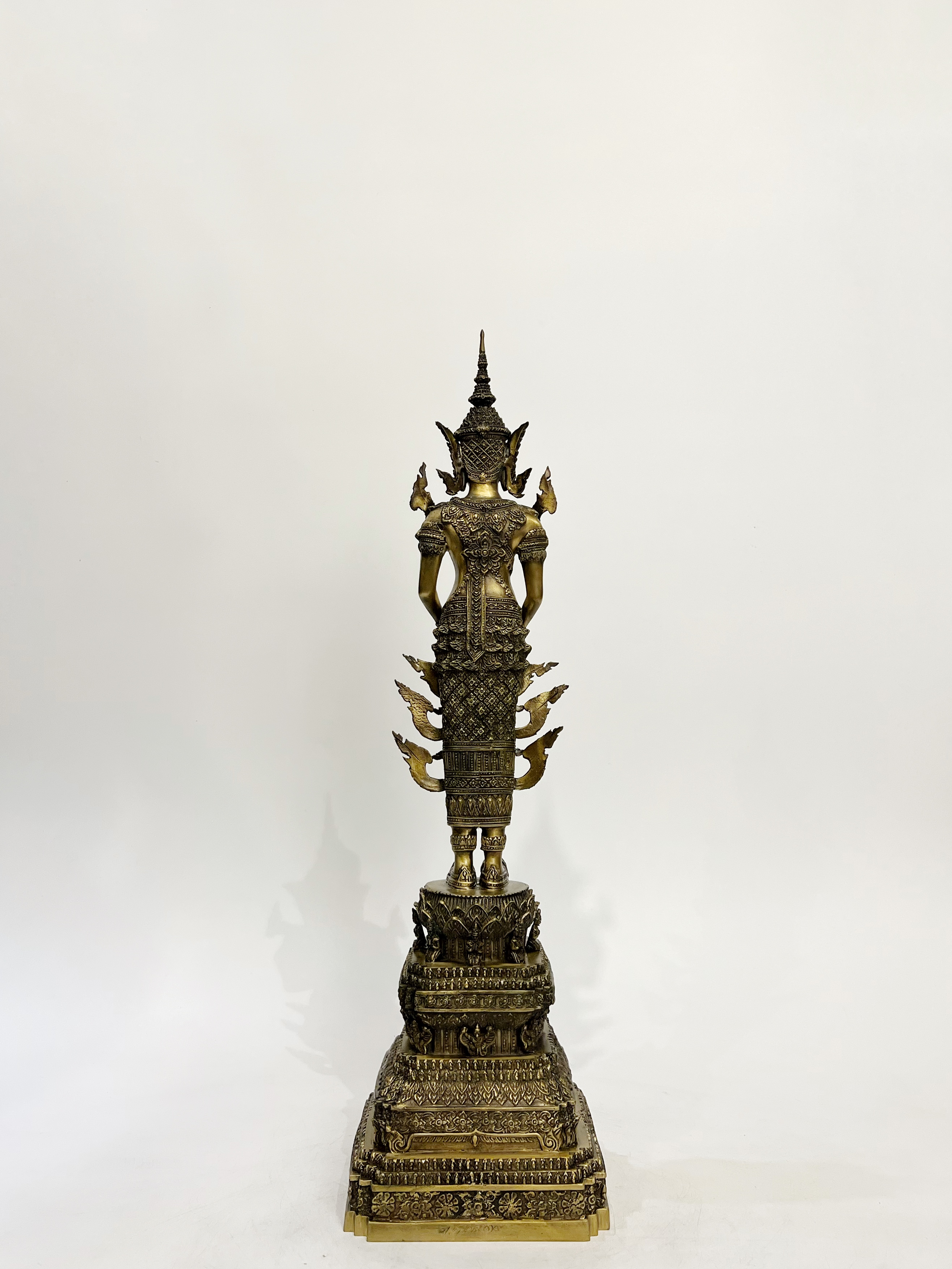 พระพุทธรูป พร้อม เทวรูป ทรงเครื่องจักพรรดิ์ หน้าตัก 5 นิ้ว (รวม 8 องค์)