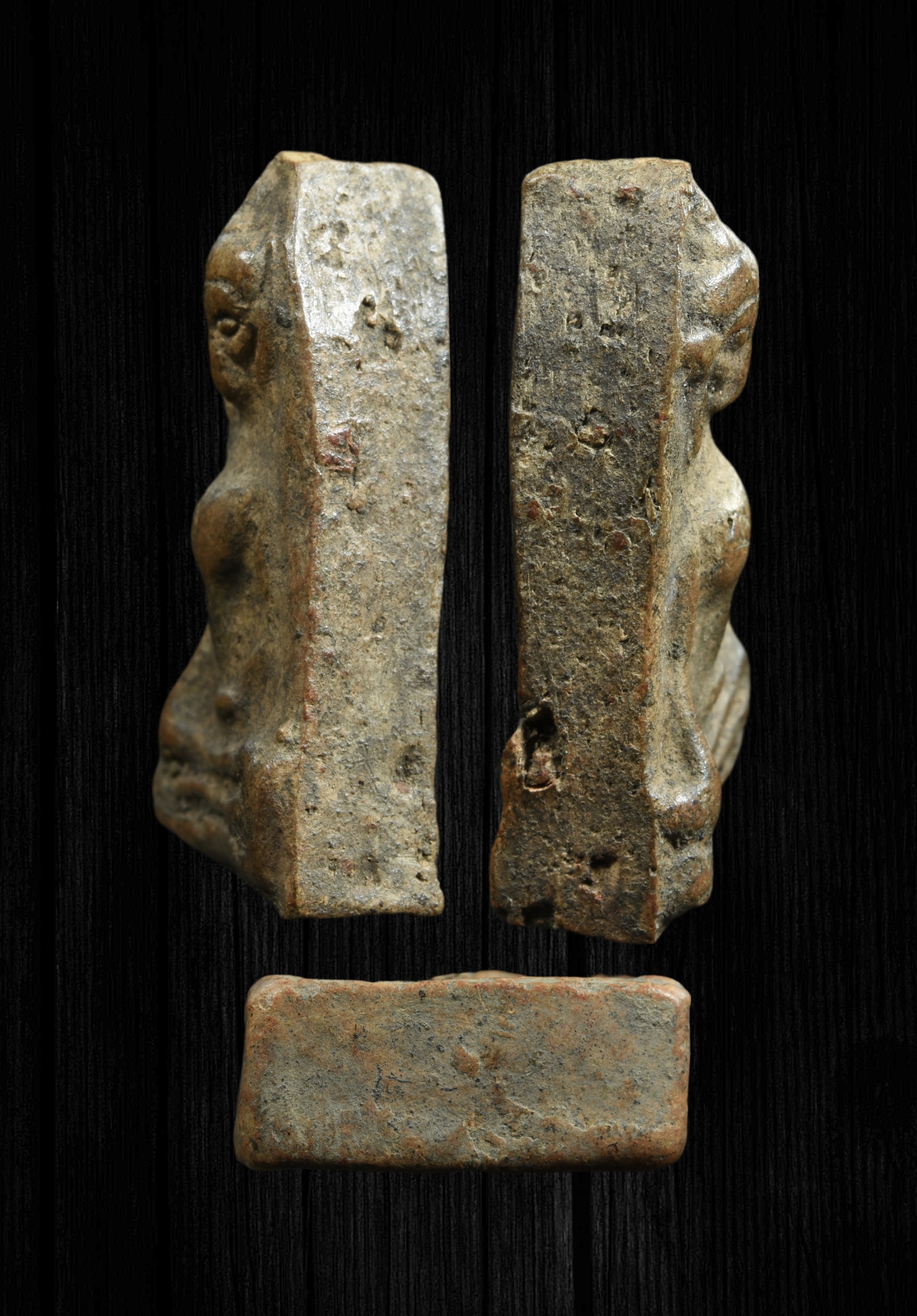 พระผงสุพรรณ เนื้อดิน