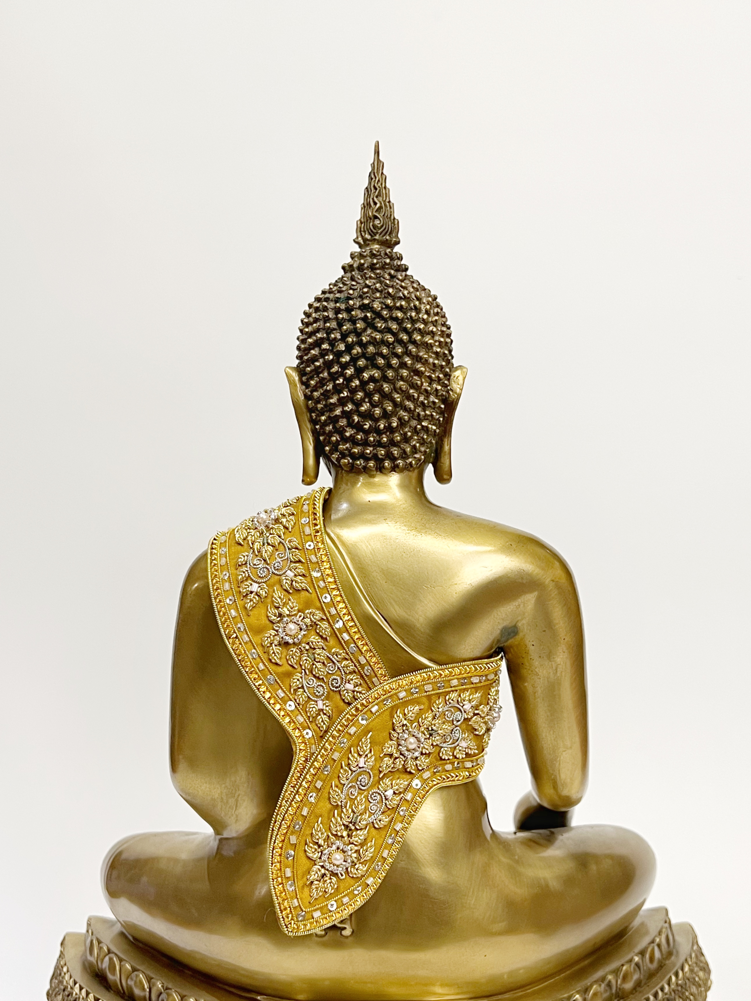 สังฆาฏิปักดิ้นทอง สำหรับพระพุทธรูปขนาดหน้าตัก 9 นิ้ว