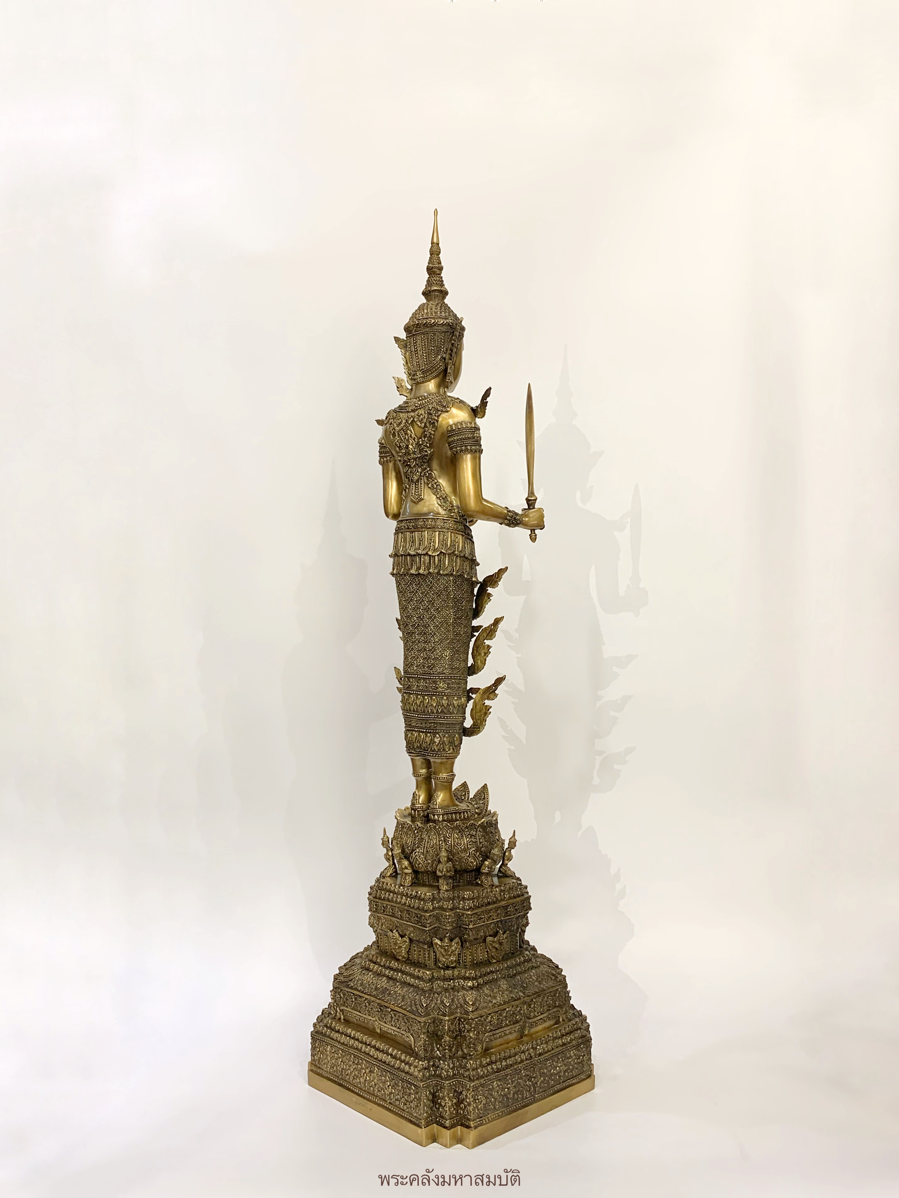 พระพุทธรูป ทรงเครื่องจักพรรดิ์ หน้าตัก 9 นิ้ว (ครบทั้ง 13 ปาง)