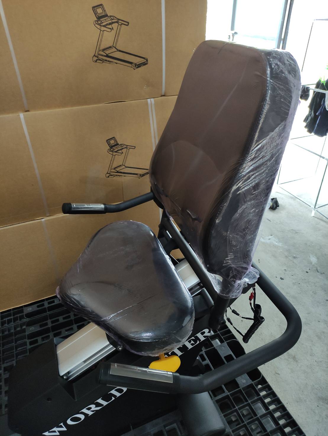 จักรยานนั่งเอนปั่นRECUMBENT BIKE TZ-2020B
