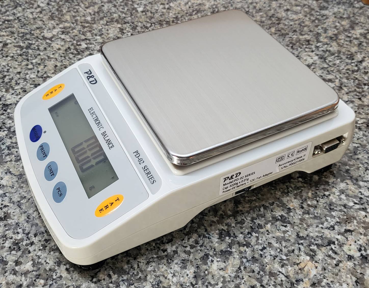 เครื่องชั่งละเอียด 2200 g. ค่าละเอียด 0.01 g.