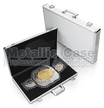 metalliccase 5634-12-5706 / กระเป๋าเข็มขัดแชมป์ RISE (59x33x6.35 T1C4H1K7P5)