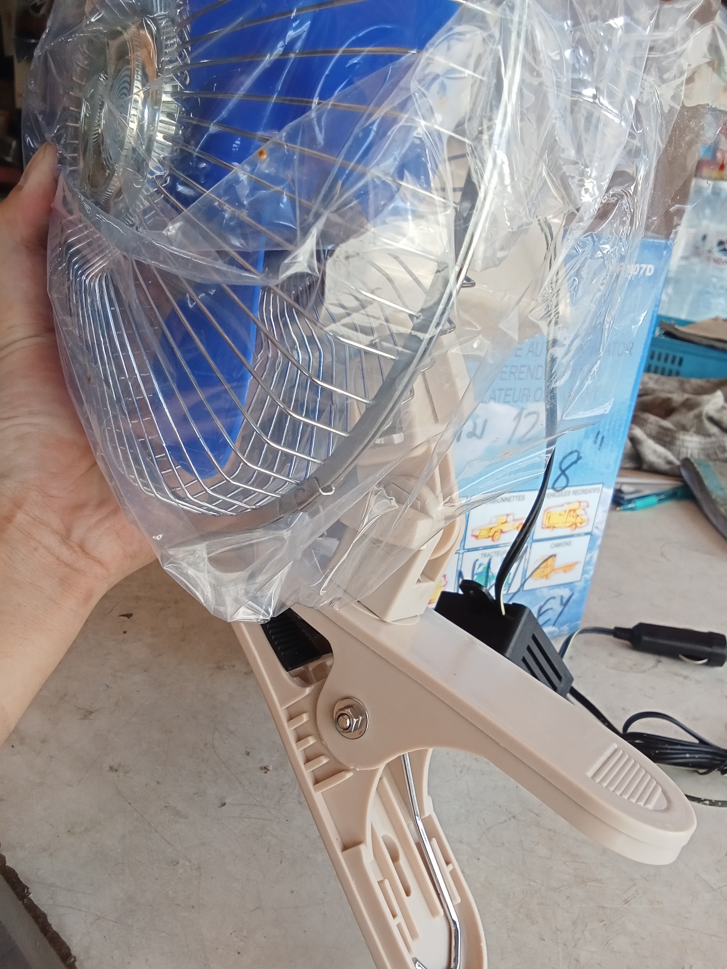 พัดลมสไตล์วินเทจ (Vintage) พัดลมติดตกแต่งรถยนต์ 12V สำหรับรถเล็ก