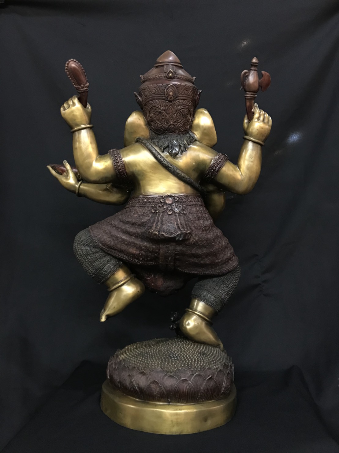 พระพิฆเนศ ปางลีลา หน้าตัก 16 นิ้ว