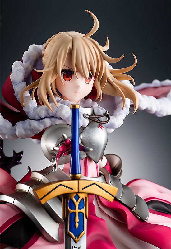 (Pre-Order) Illyasviel von Einzbern Saber Altria Ver. - 1/7 (Kadokawa)
