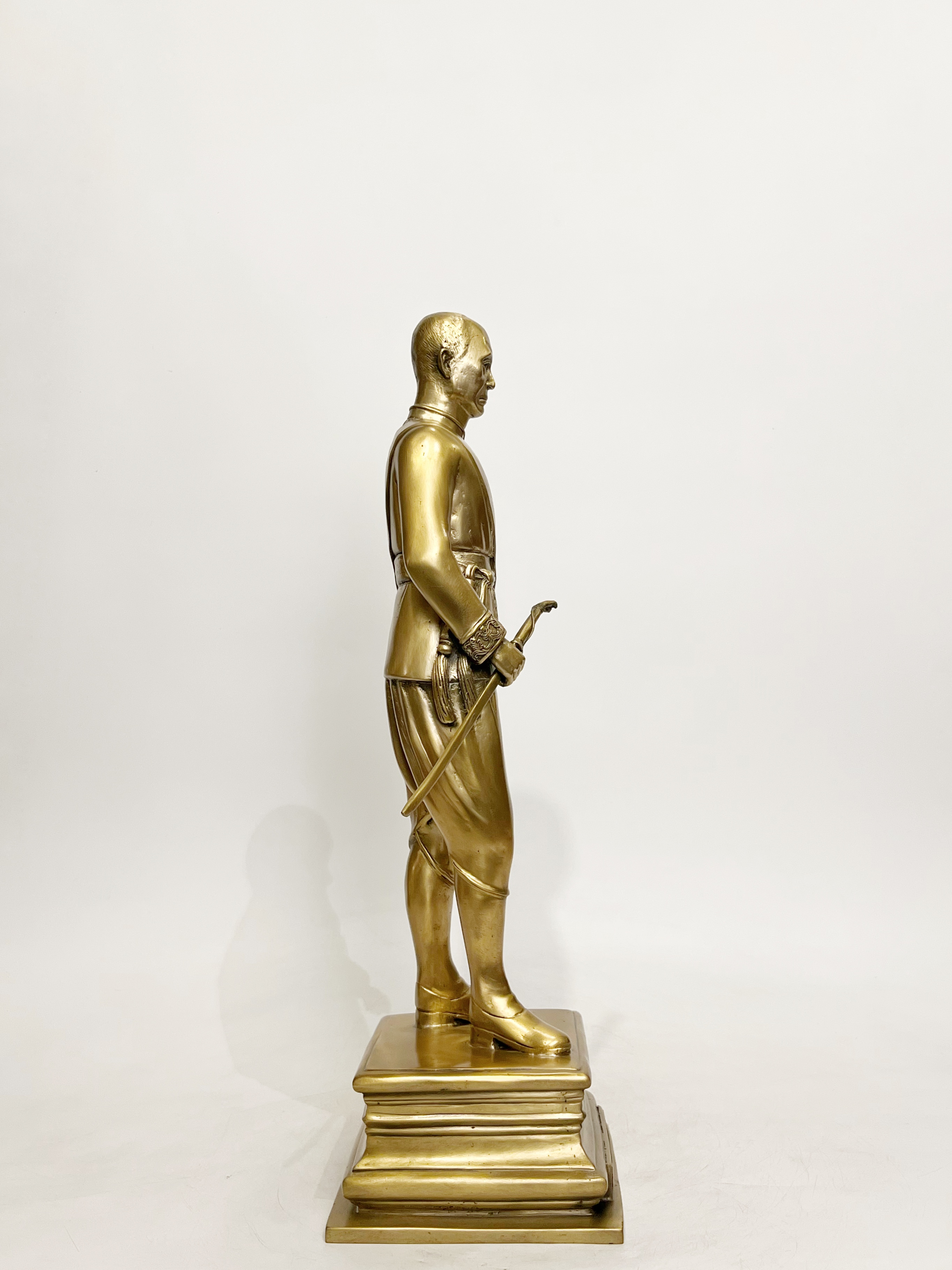 รัชกาลที่ 4 หน้าตัก 9 นิ้ว