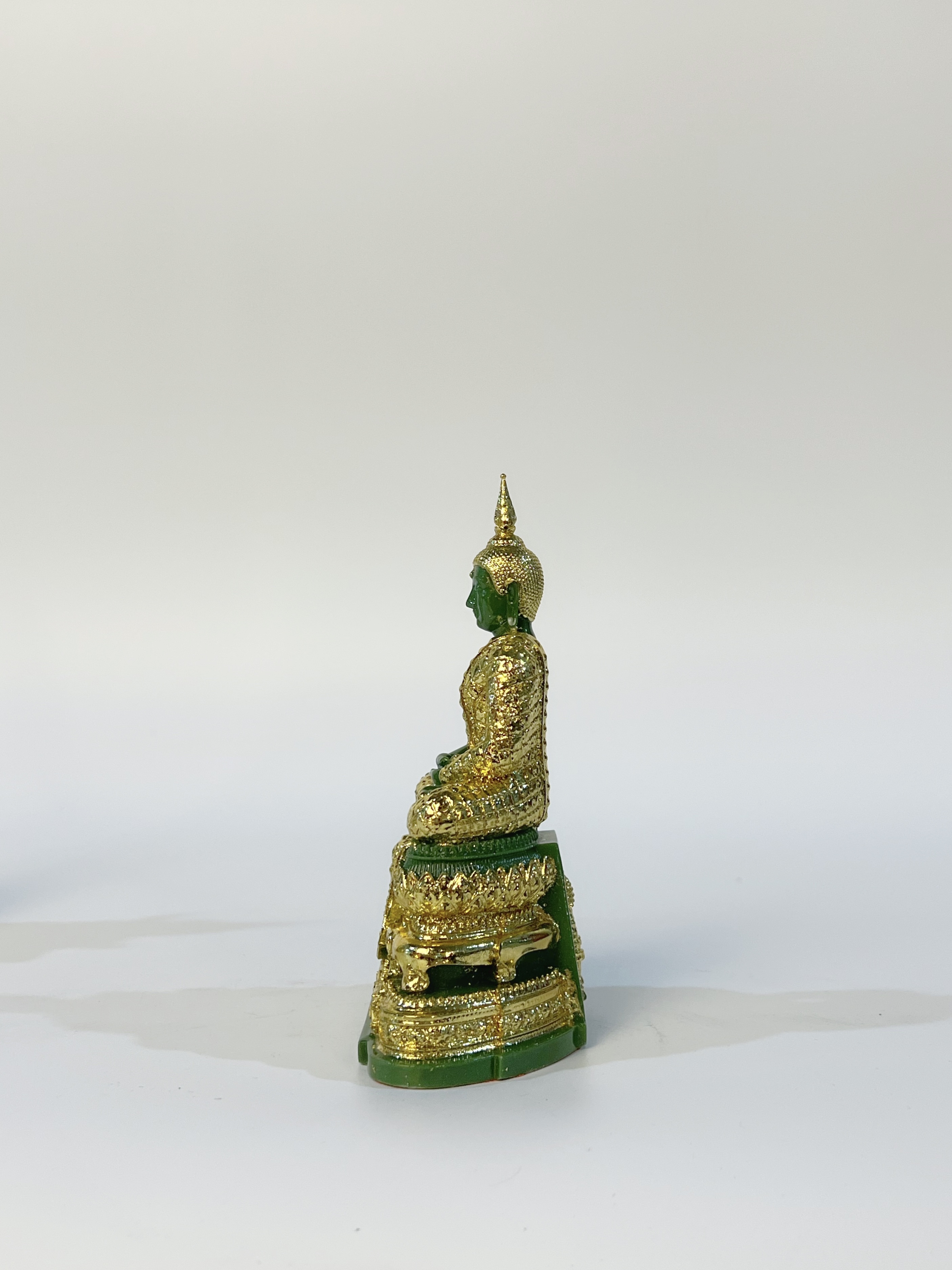 พระแก้วมรกต 3 ฤดู หน้าตัก 2 นิ้ว