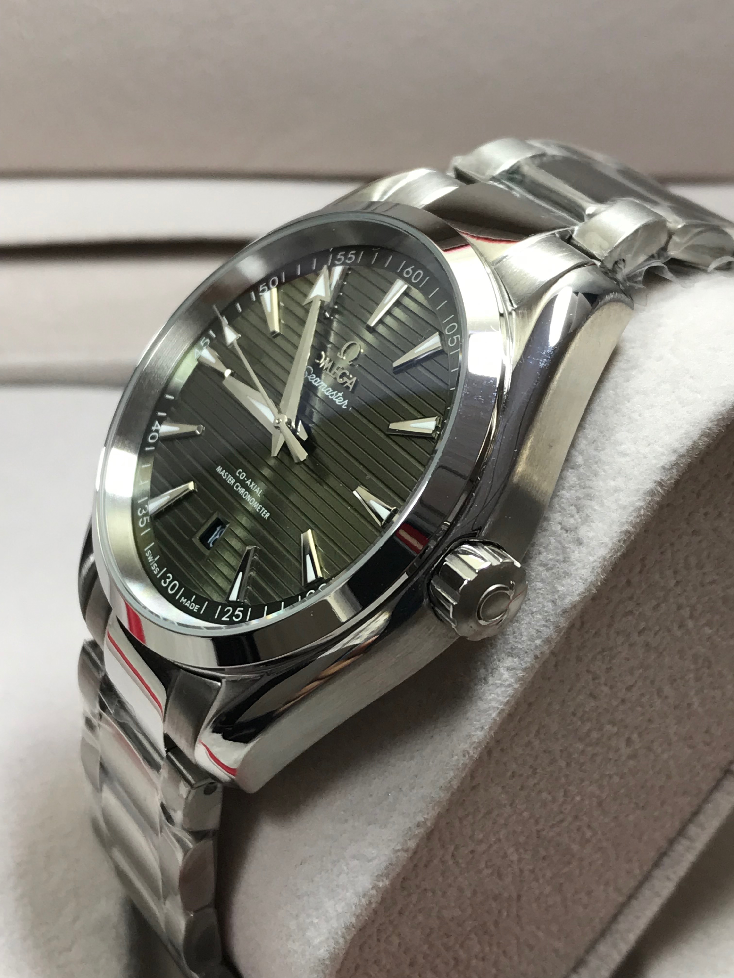 OMEGA Seamaster Aqua terra