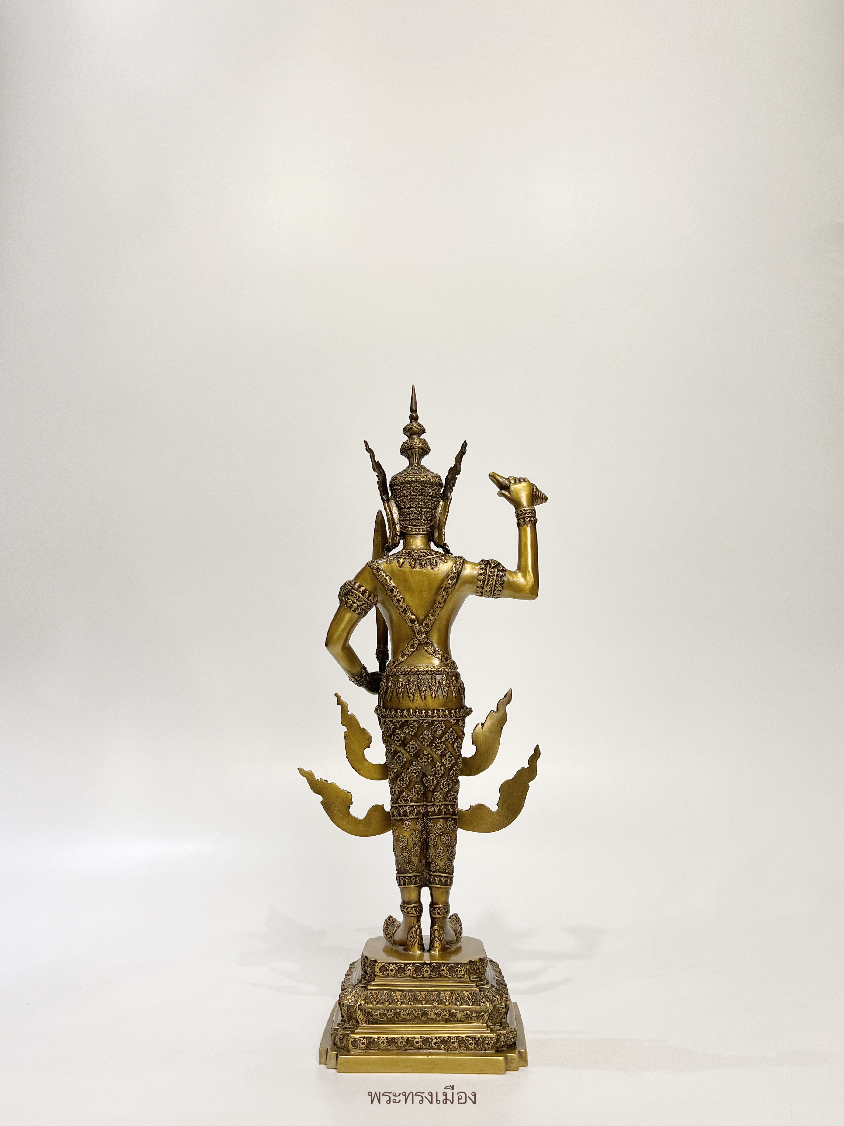 พระทรงเมือง