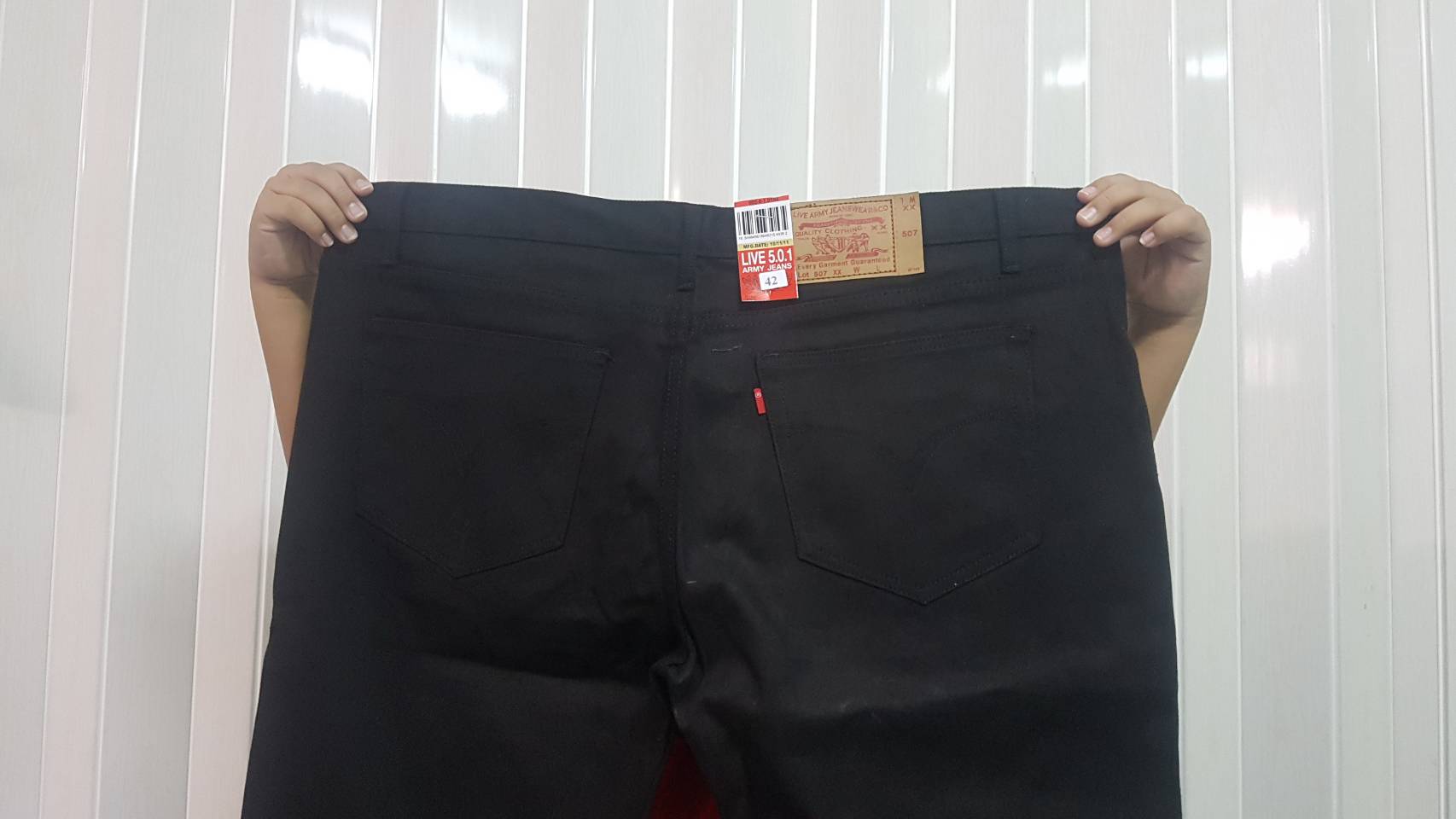 กางเกงยีนส์ผู้ชายอ้วน [สีดำ] เอว 44 นิ้ว (ทรงรีวาย 501) ส่งฟรีทั่วไทย