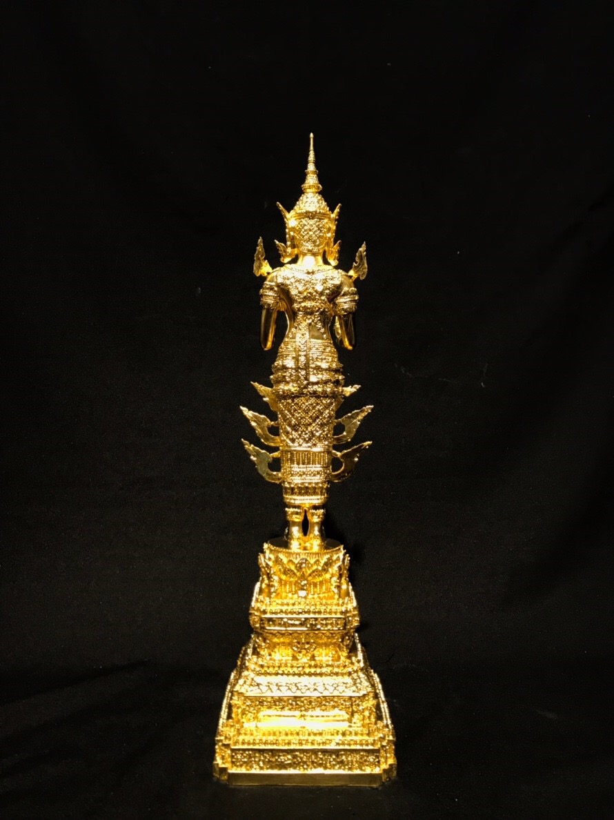 พระพุทธรูปปางห้ามสมุทร ทรงเครื่องจักพรรดิ์ หน้าตัก 5 นิ้ว