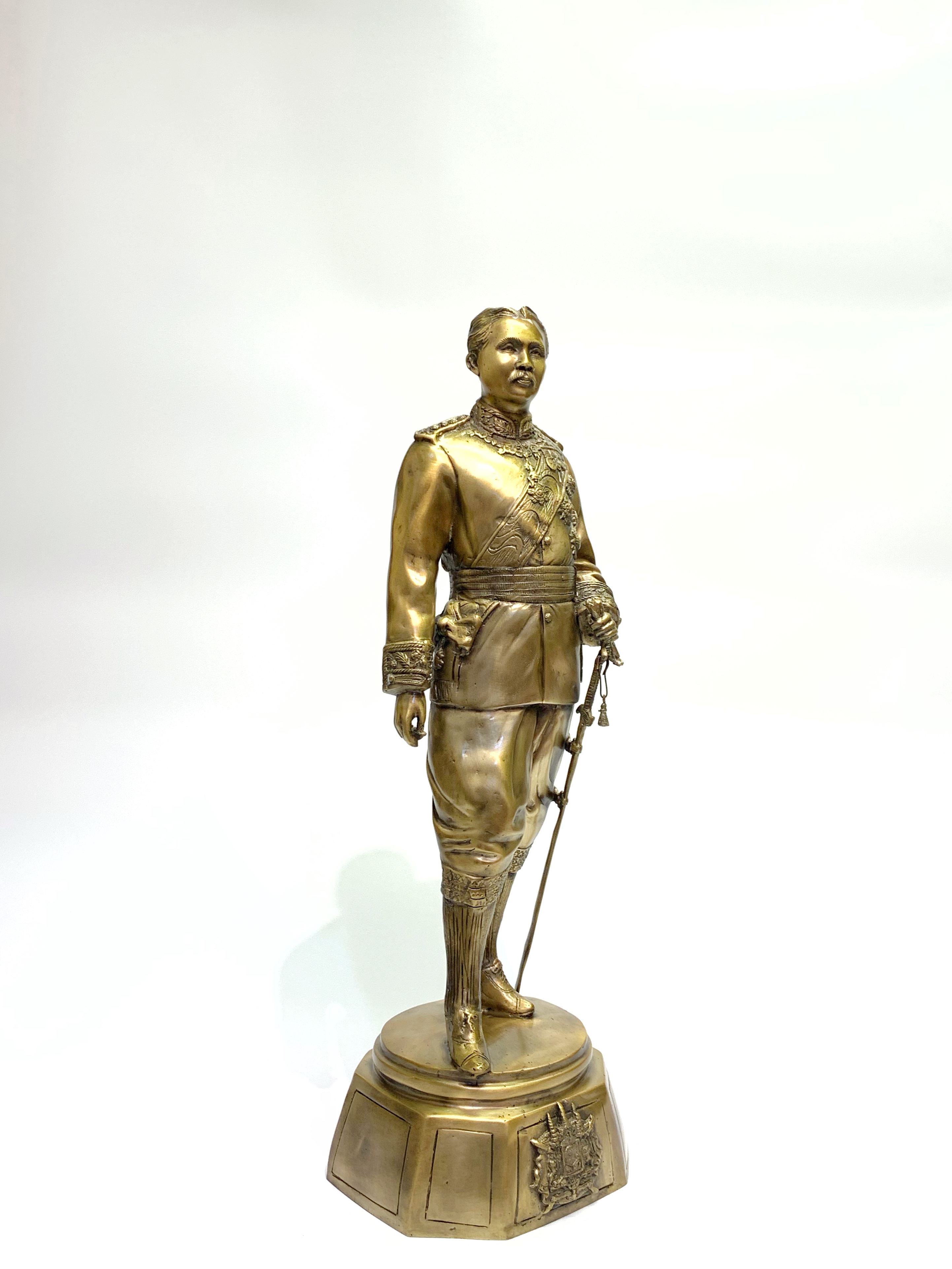 รัชกาลที่ 5 หน้าตัก 9 นิ้ว