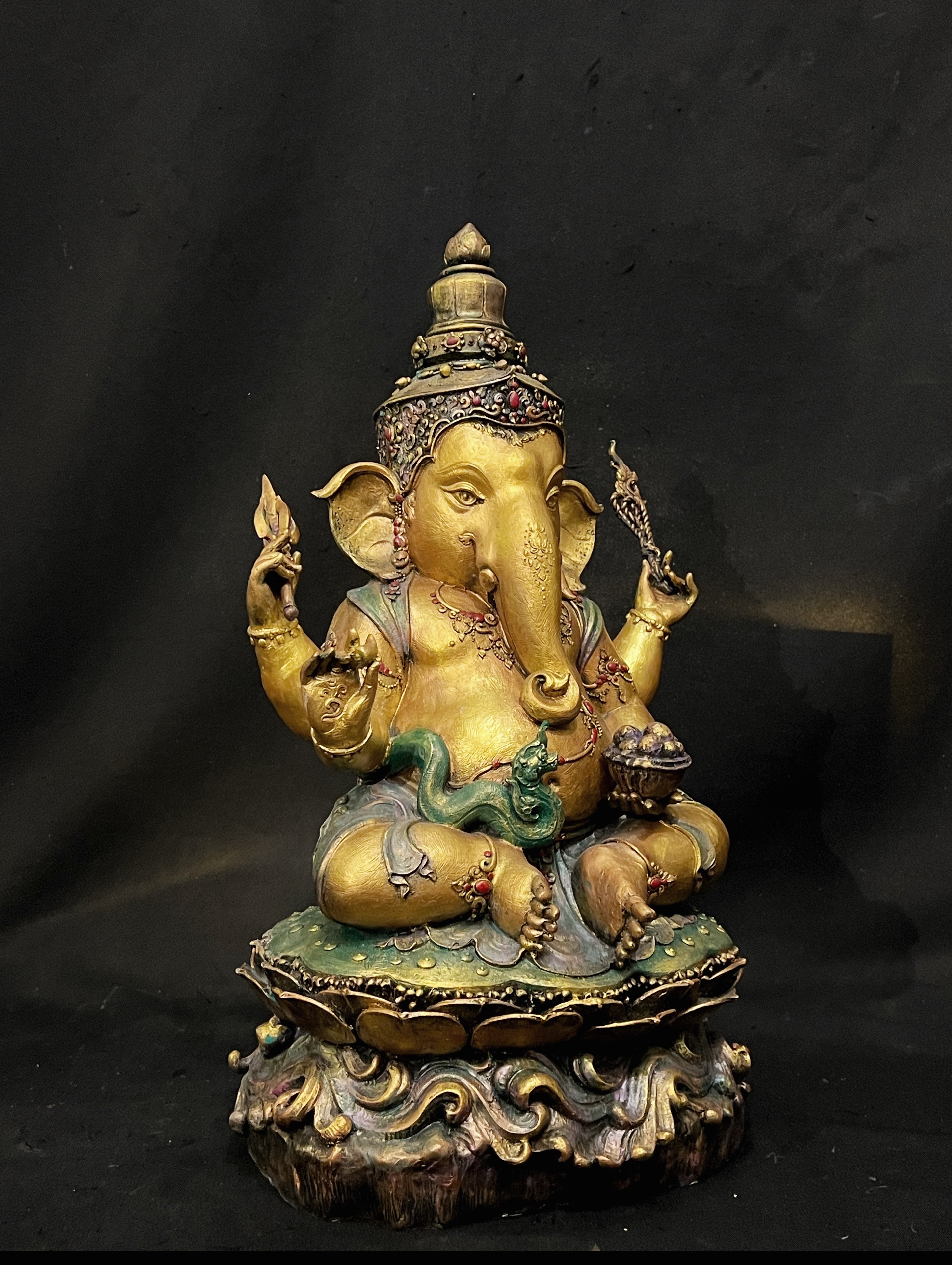 พระพิฆเนศวรเทวราช หน้าตัก 9 นิ้ว