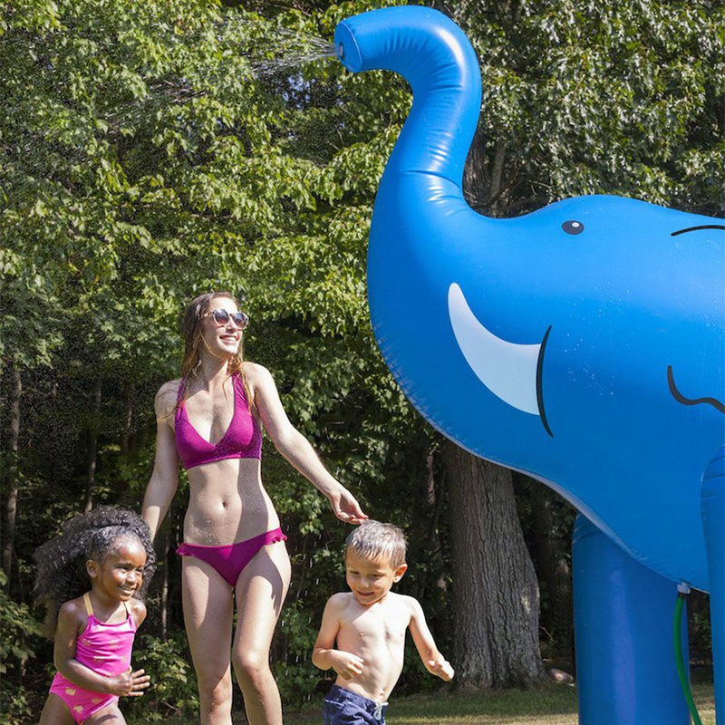 ห่วงยางช้าง น้ำเงิน สามารถพ่นน้ำ Inflatable water spray elephant blue color