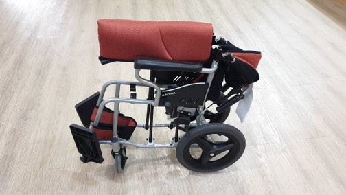 รถเข็นวีลแชร์น้ำหนักเบา อลูมินัมอัลลอยด์คาร์ม่า รุ่น S-Ergo 205 F14 ล้อหลังเล็ก ( WheelChair KARMA S-Ergo 205 F14) กะทัดรัด พกพาสะดวก