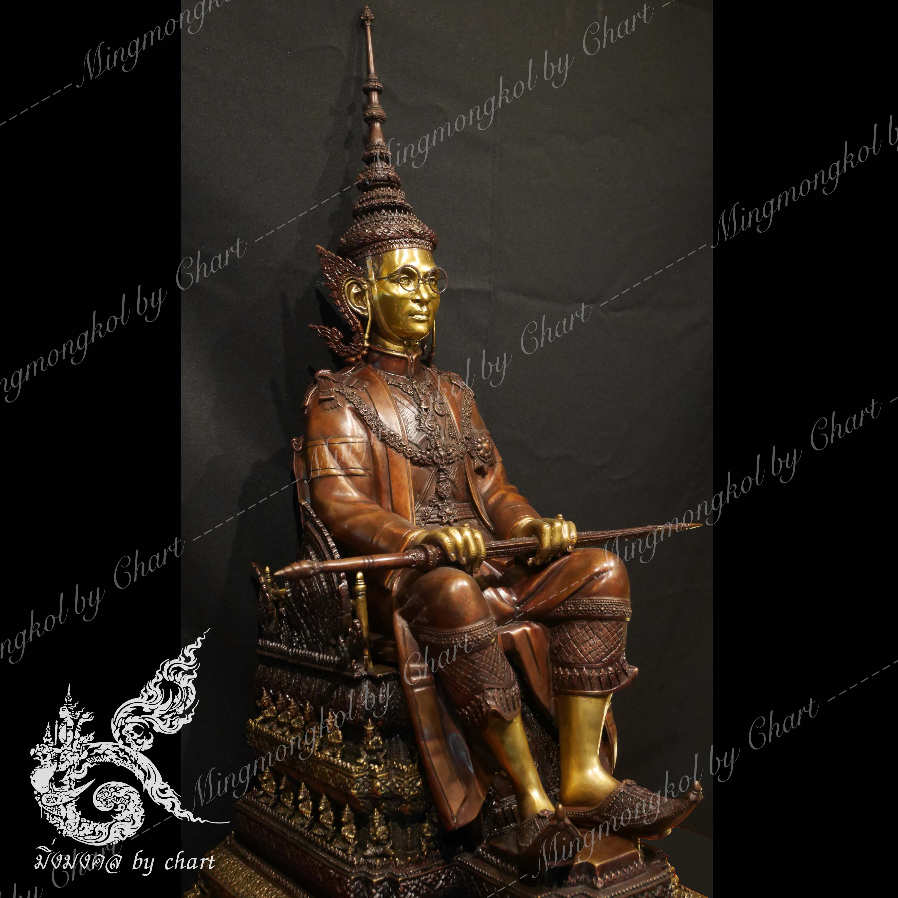 รัชกาลที่ 9 นั่งบัลลังก์ หน้าตัก 16 นิ้ว