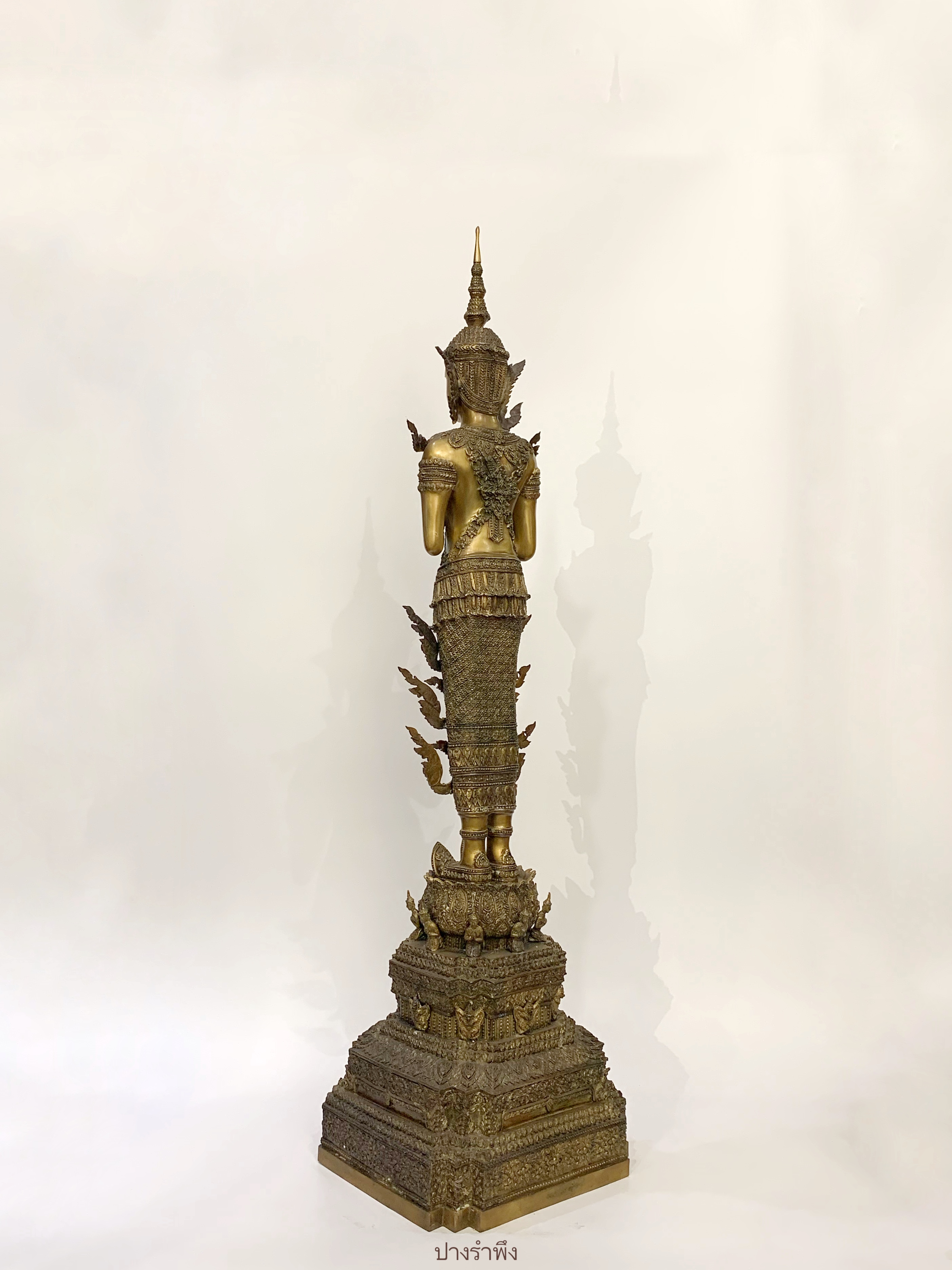 พระพุทธรูป ทรงเครื่องจักพรรดิ์ หน้าตัก 9 นิ้ว (ครบทั้ง 13 ปาง)