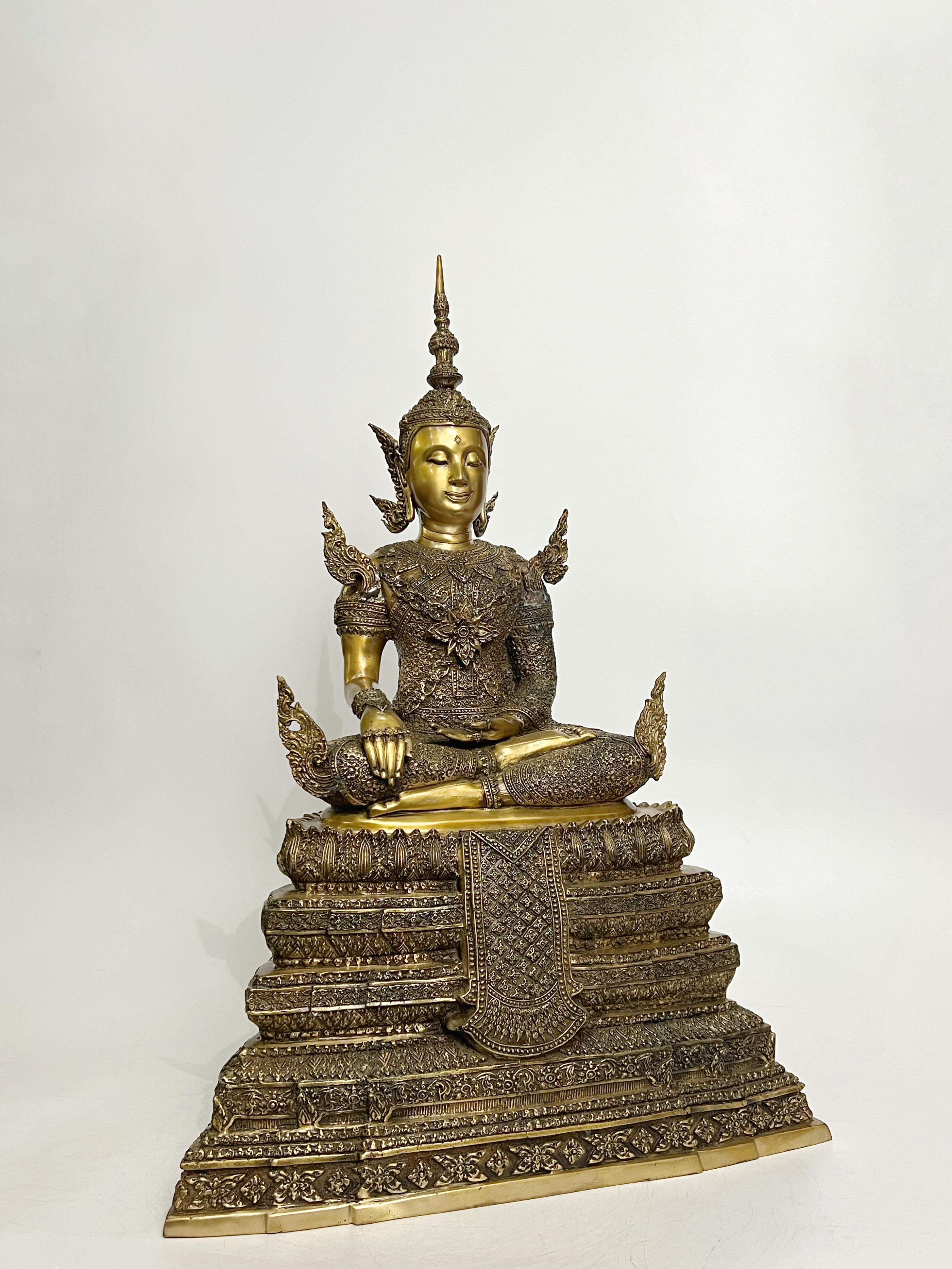 พระพุทธมหาชนก หน้าตัก 9 นิ้ว