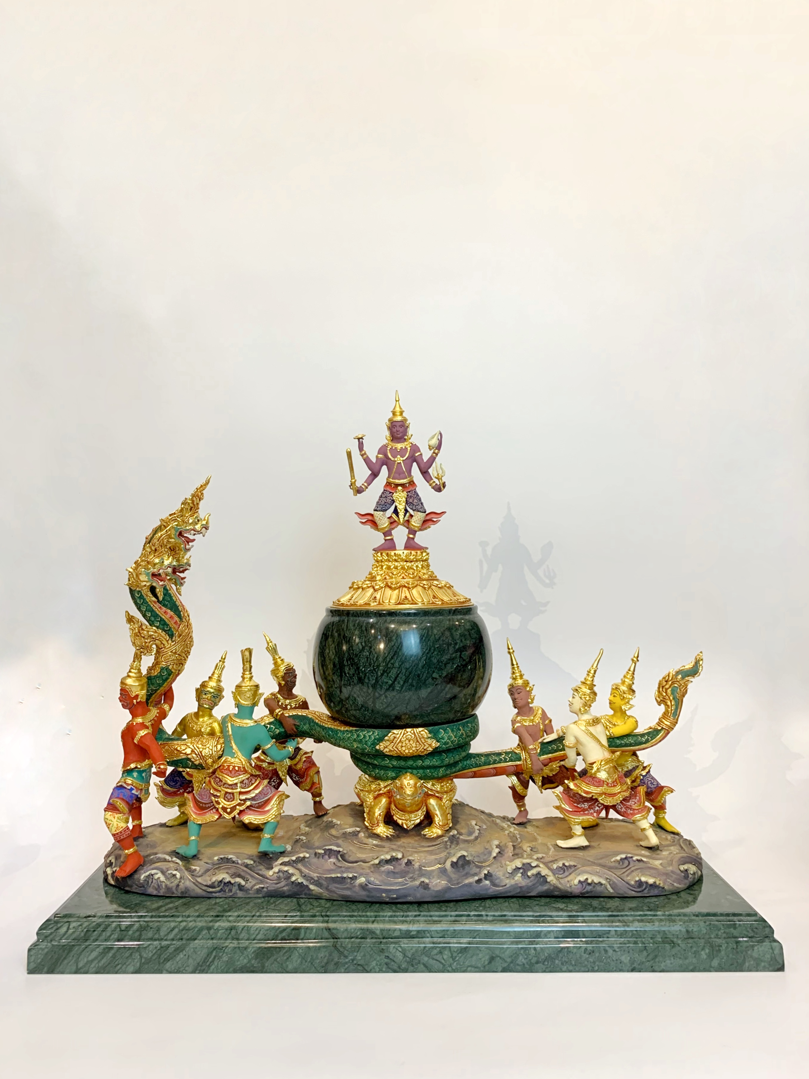 ครอบน้ำอมฤต พระนารายณ์กวนเกษียรสมุทร พร้อมฐานหินอ่อน