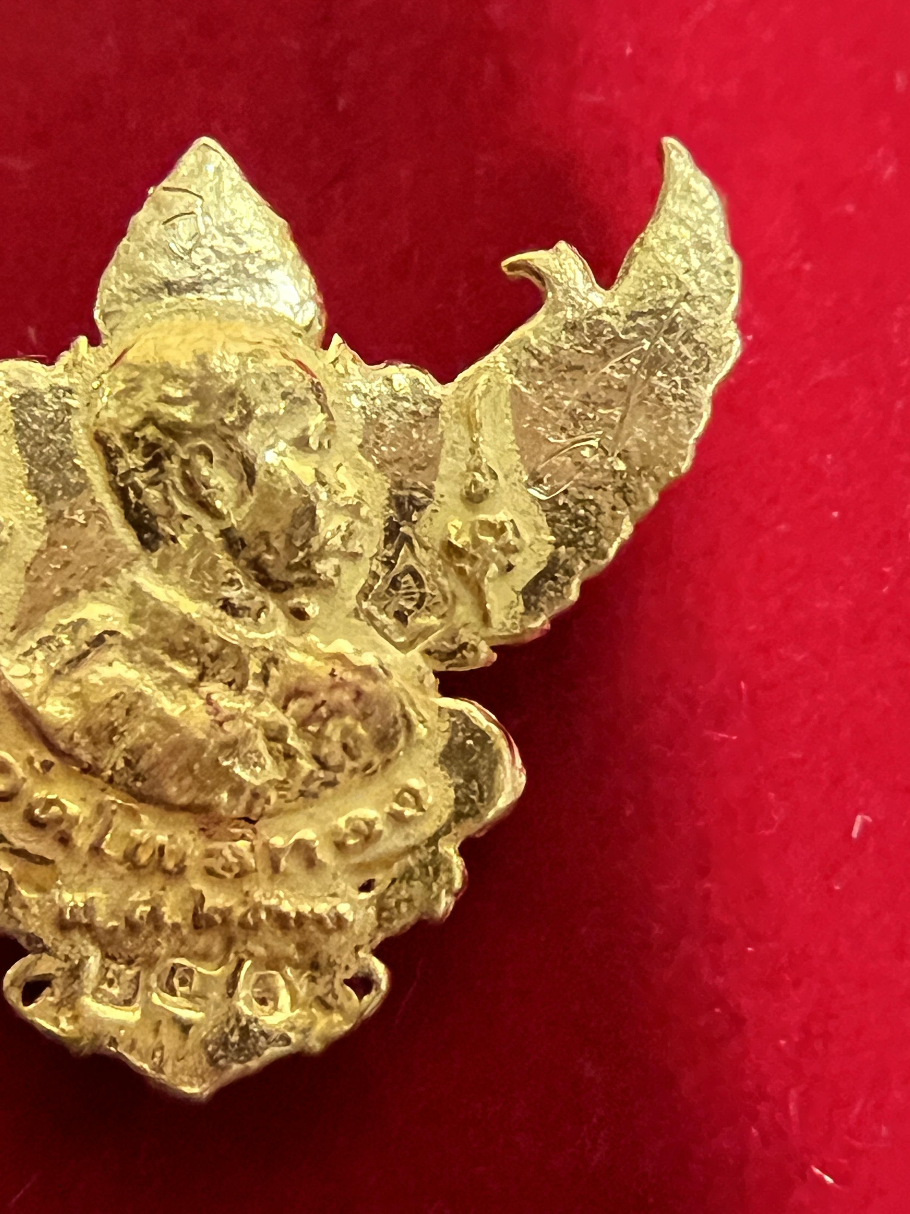 พญาครุฑ รุ่น เปิดขุมทรัพย์ (ทองคำ ลงยา พิมพ์เล็ก)