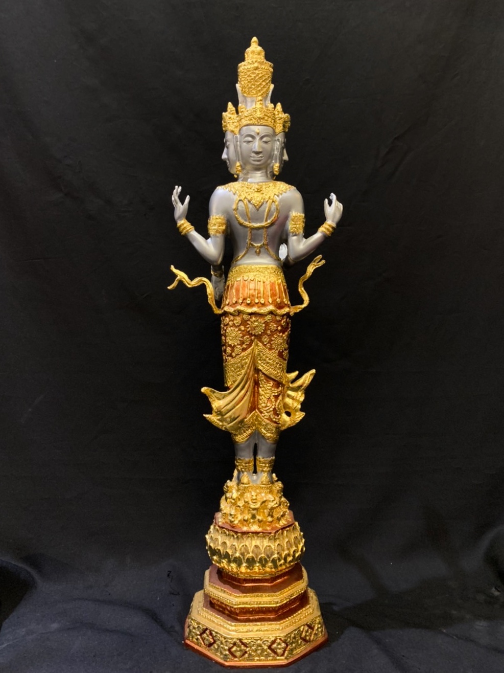 พระตรีมูรติ หน้าตัก 9 นิ้ว