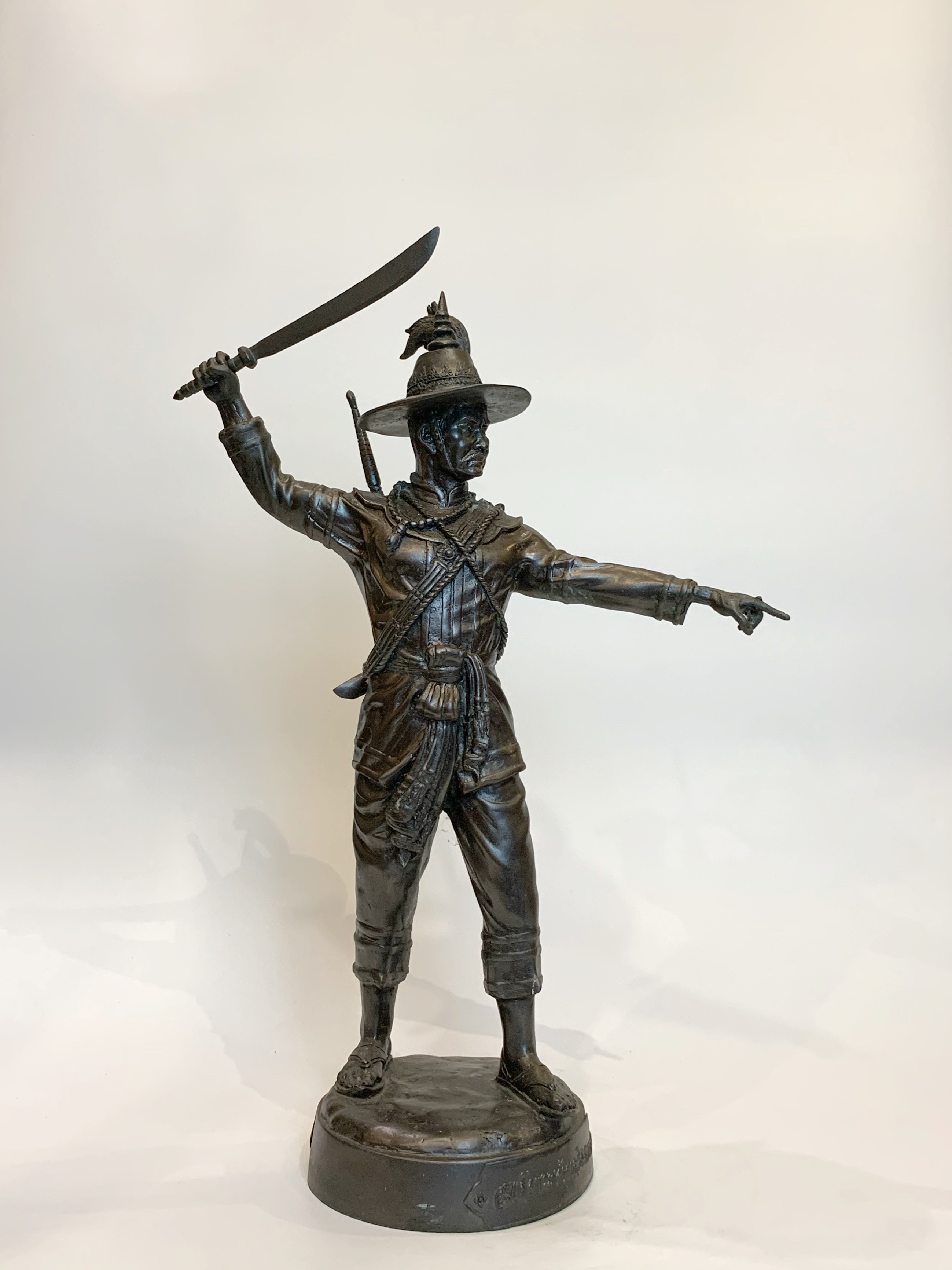 สมเด็จพระเจ้าตากสินมหาราช หน้าตัก 9 นิ้ว