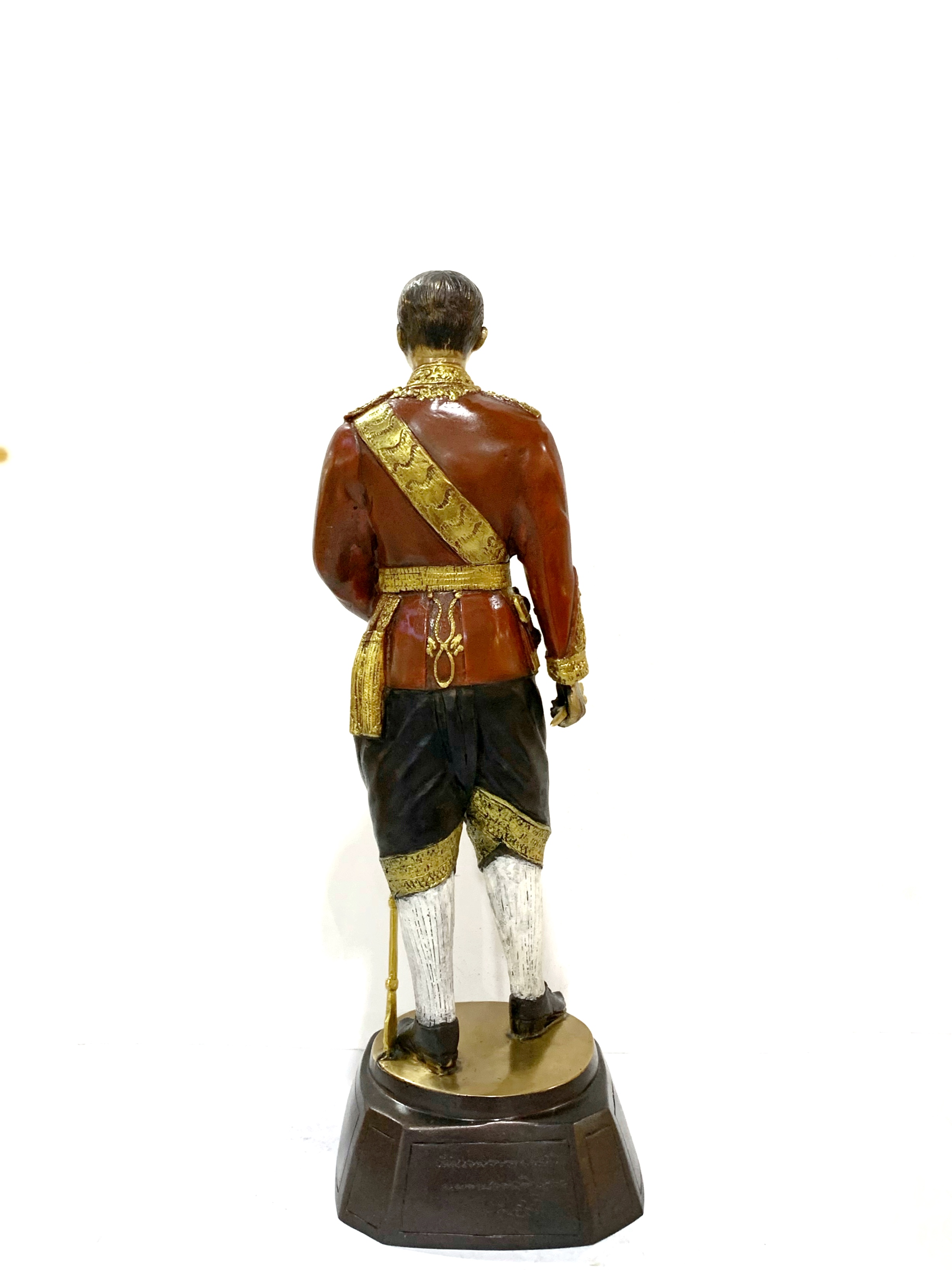 รัชกาลที่ 5 หน้าตัก 9 นิ้ว