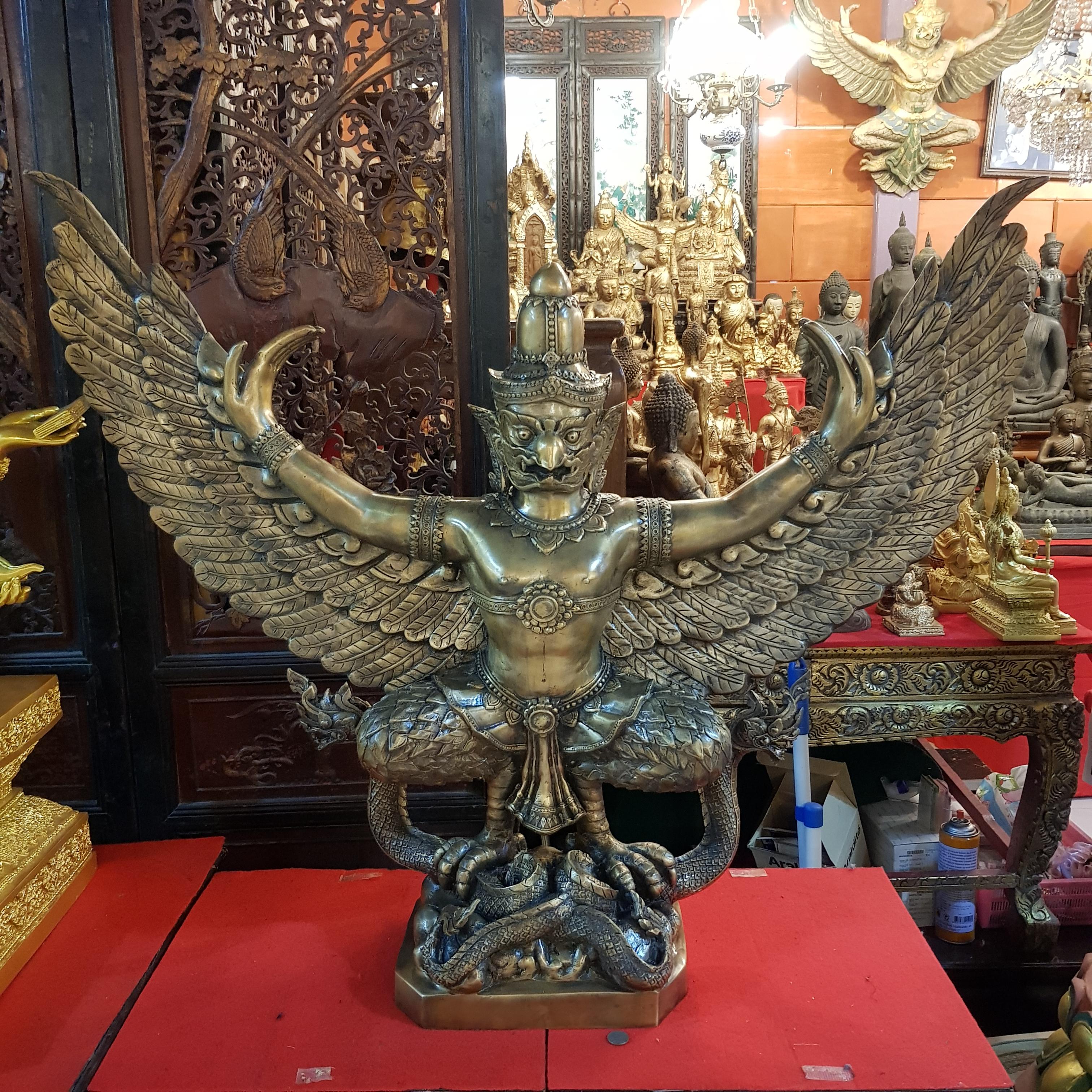 พญาครุฑยุดนาค (ใหญ่)