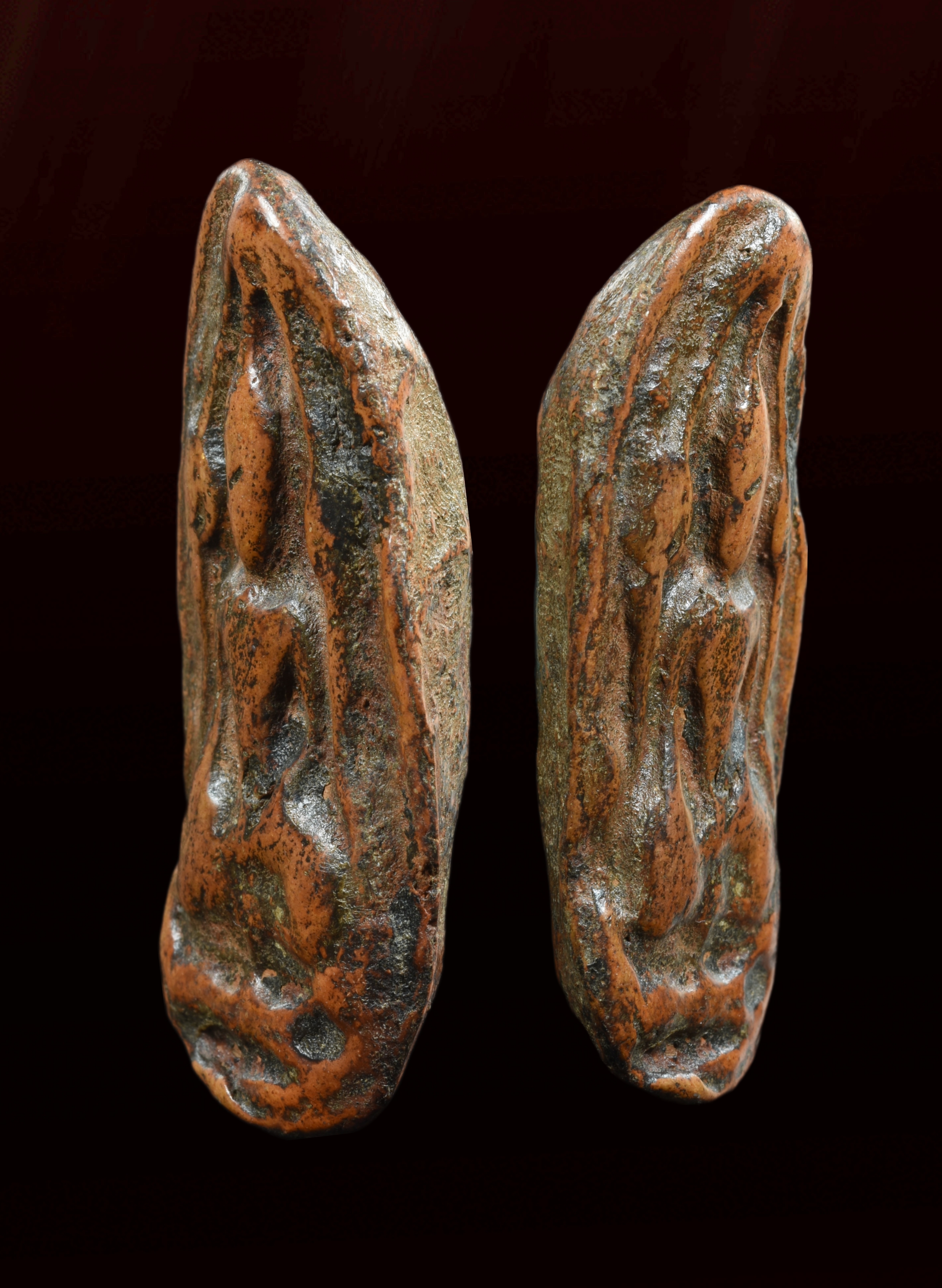 พระขุนแผนไข่ผ่าซีก เนื้อดิน