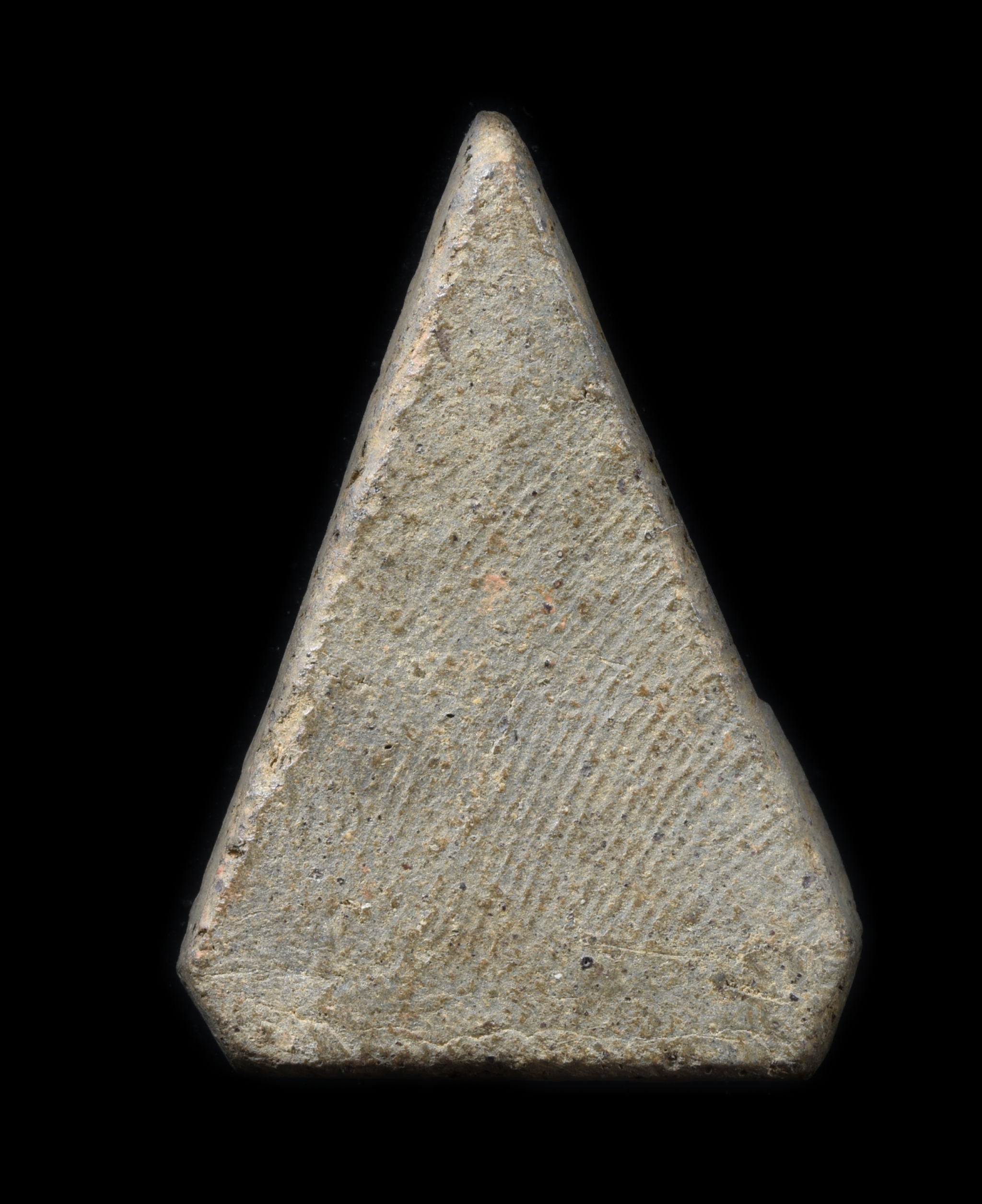 พระนางเสน่ห์จันทร์ เนื้อดิน